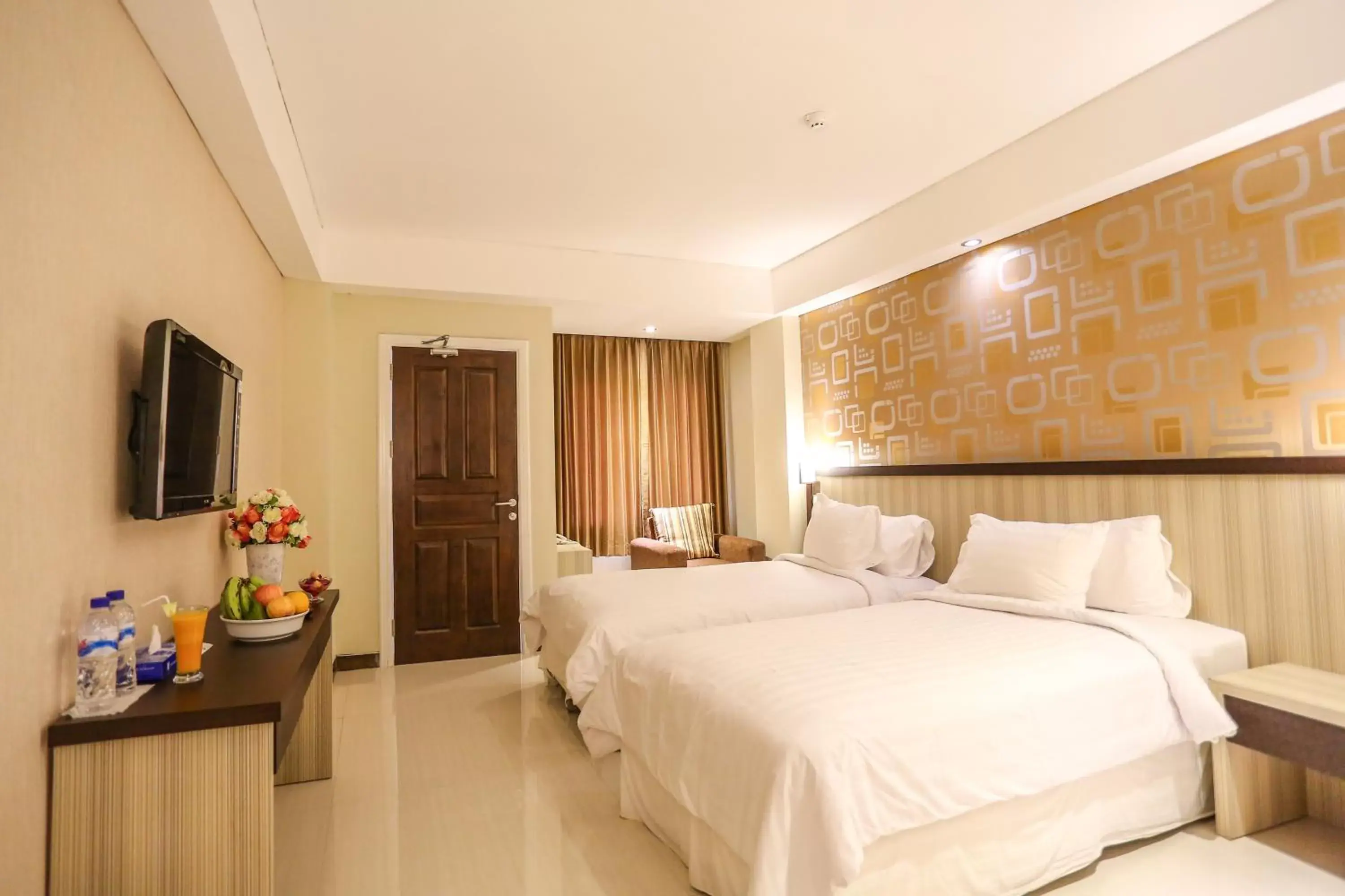 Photo of the whole room, Bed in Sylvia Hotel Kupang