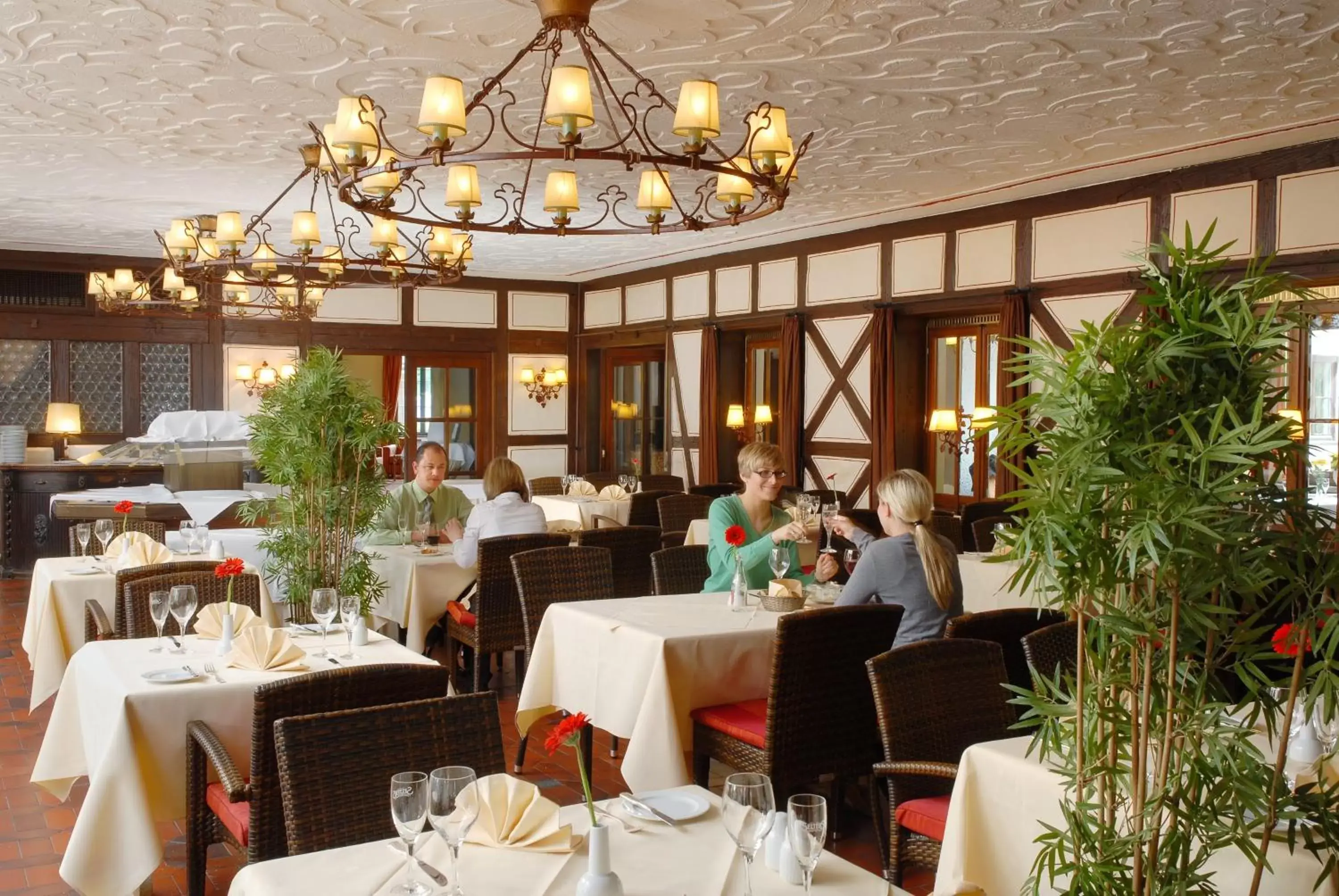 Restaurant/Places to Eat in relexa Waldhotel Schatten Stuttgart