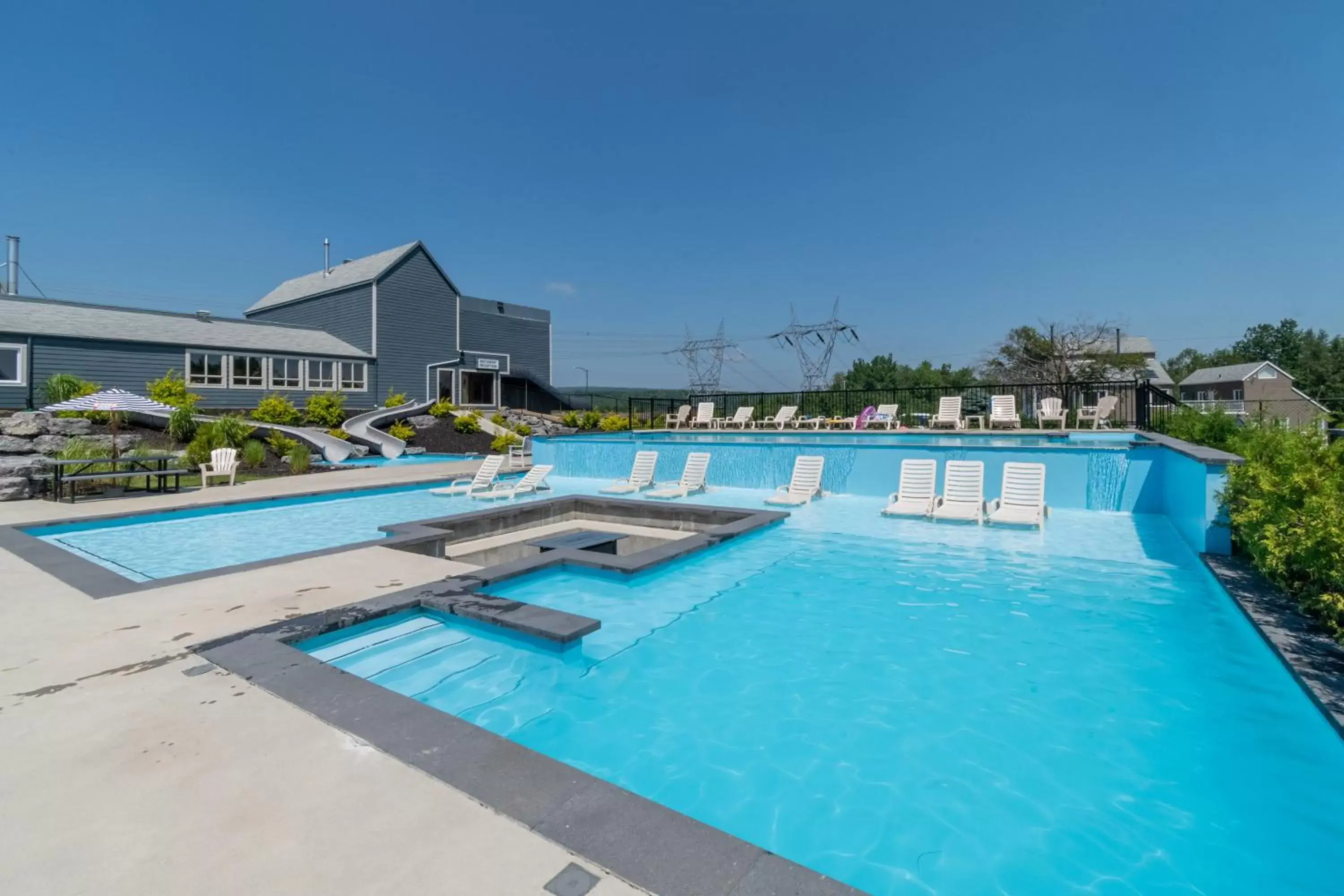 Aqua park, Swimming Pool in Condos Vacances MSA HOTEL