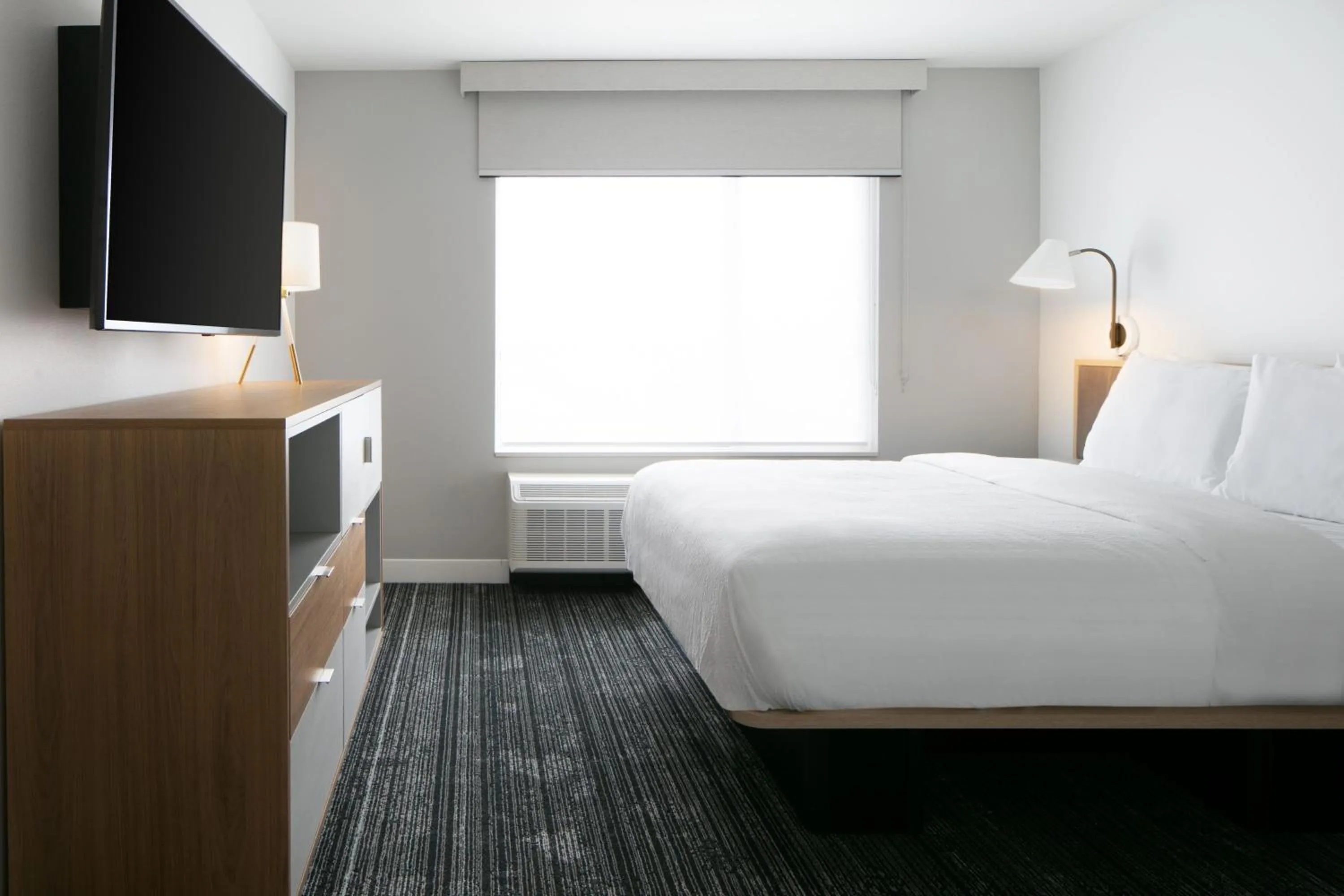 Bedroom, Bed in TownePlace Suites by Marriott Oconomowoc