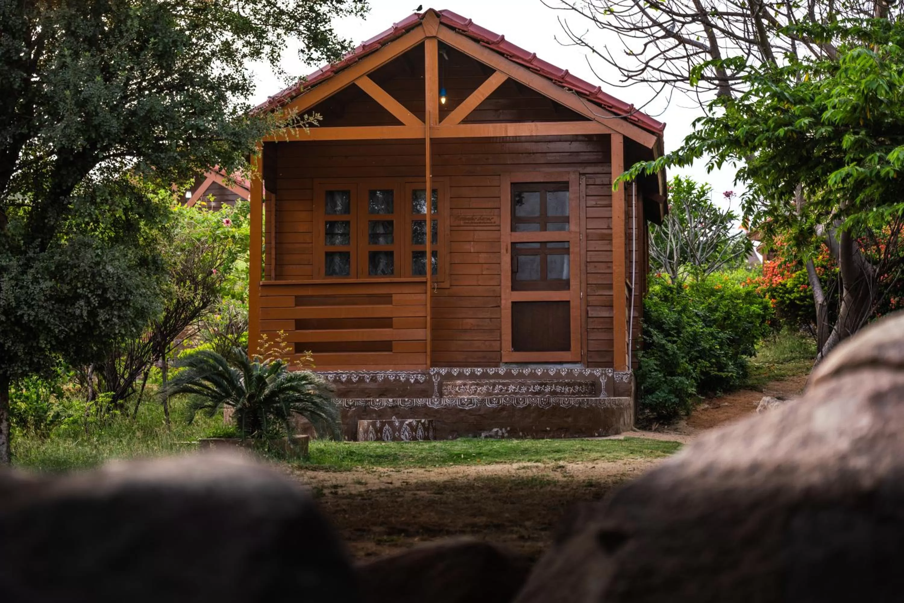 Leo wooden resorts