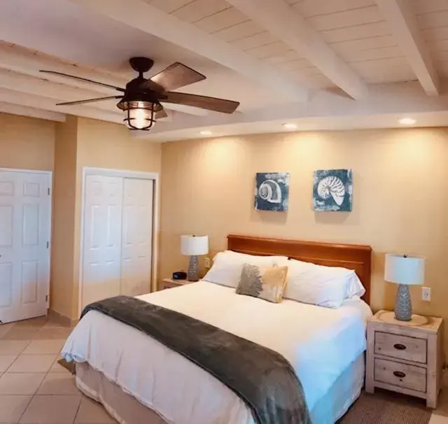 Bedroom, Bed in Quinta Pacifica Beachfront Villas