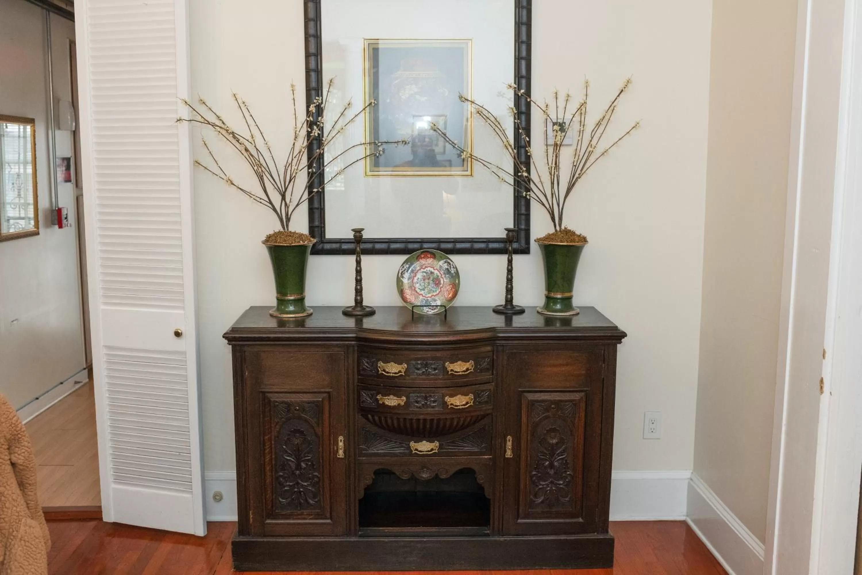 The Esplanade Guesthouse Mansion