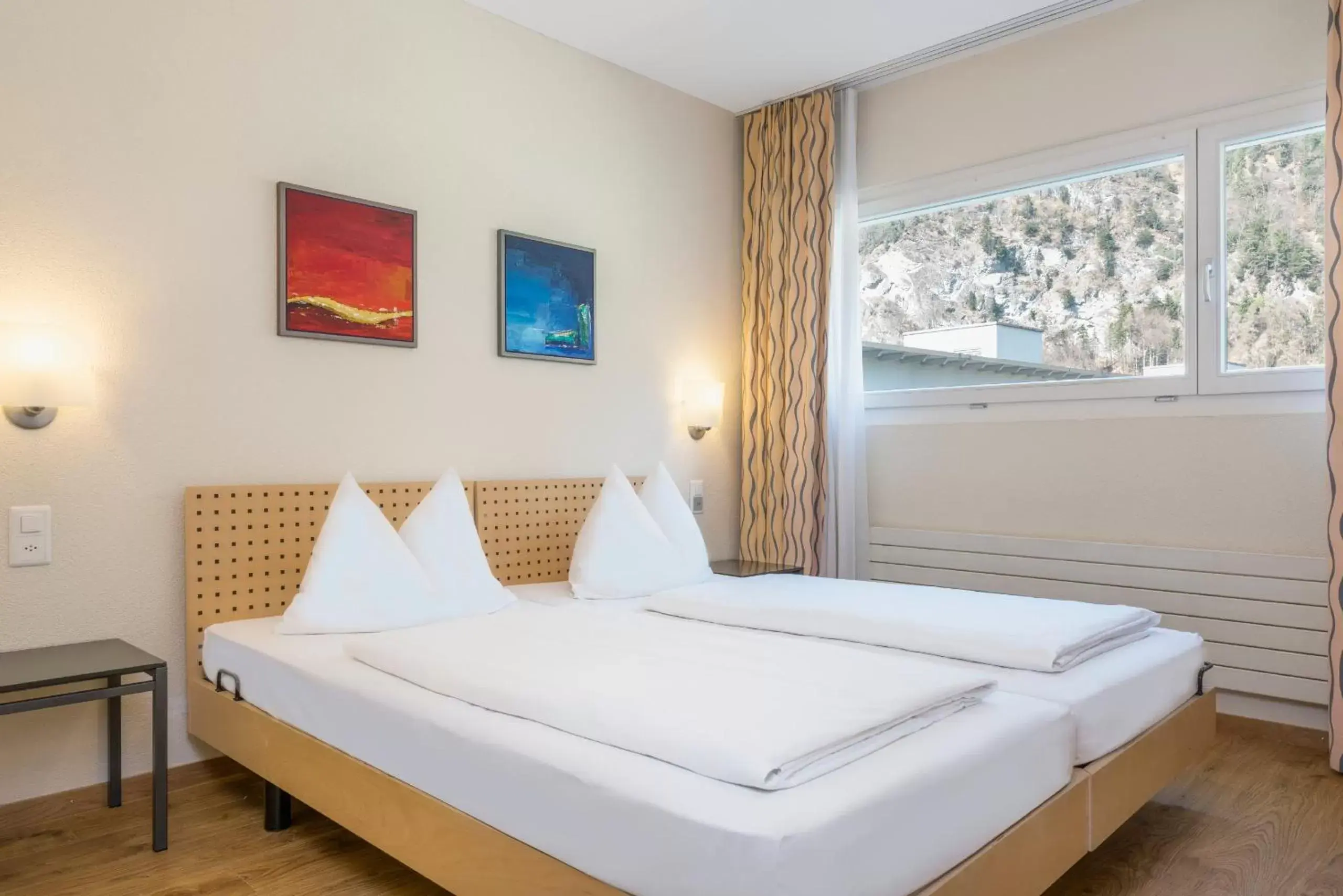 Bedroom, Bed in Hapimag Ferienwohnungen Interlaken