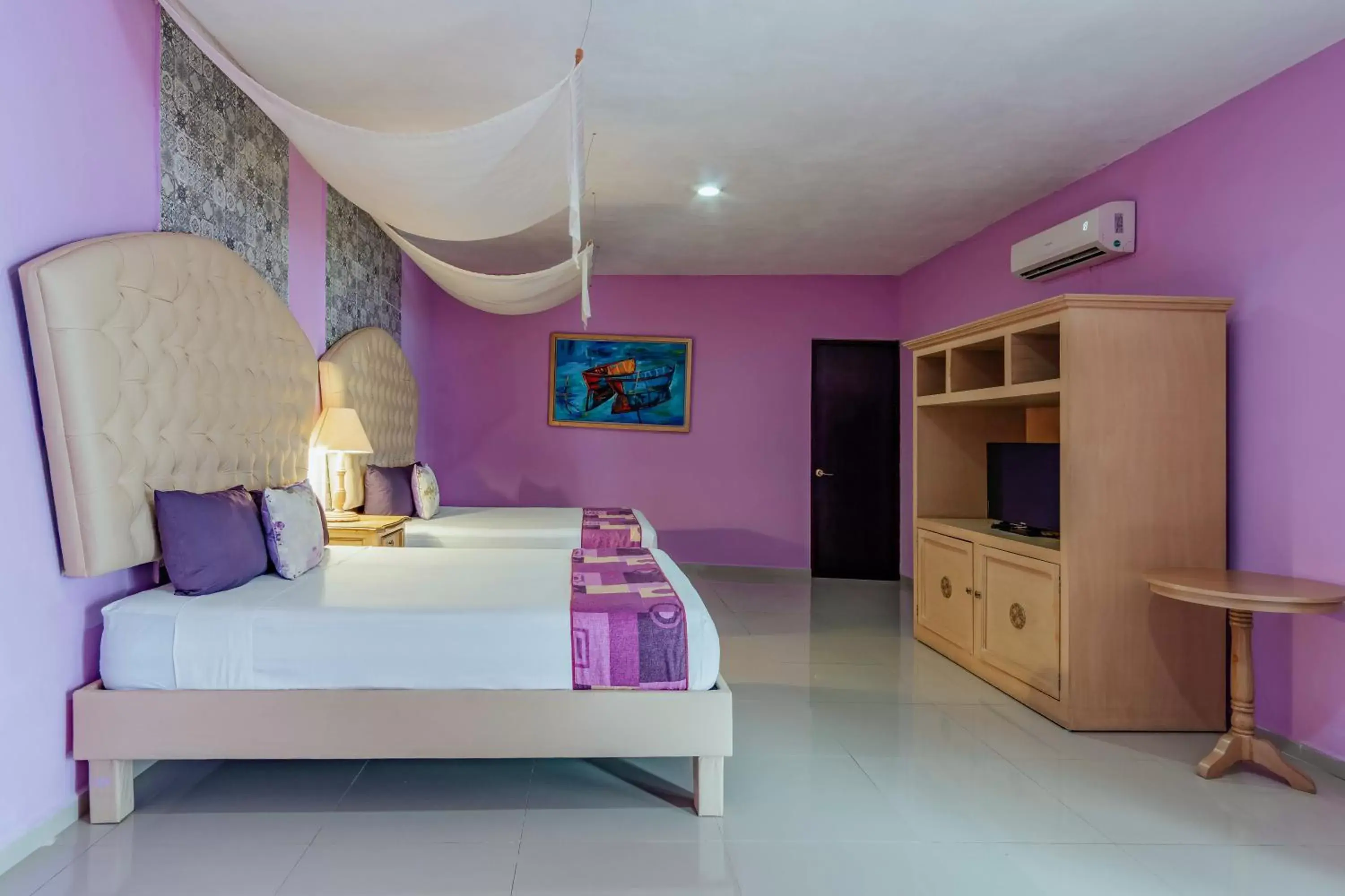 Bedroom, Bed in Hotel Lavanda CAS