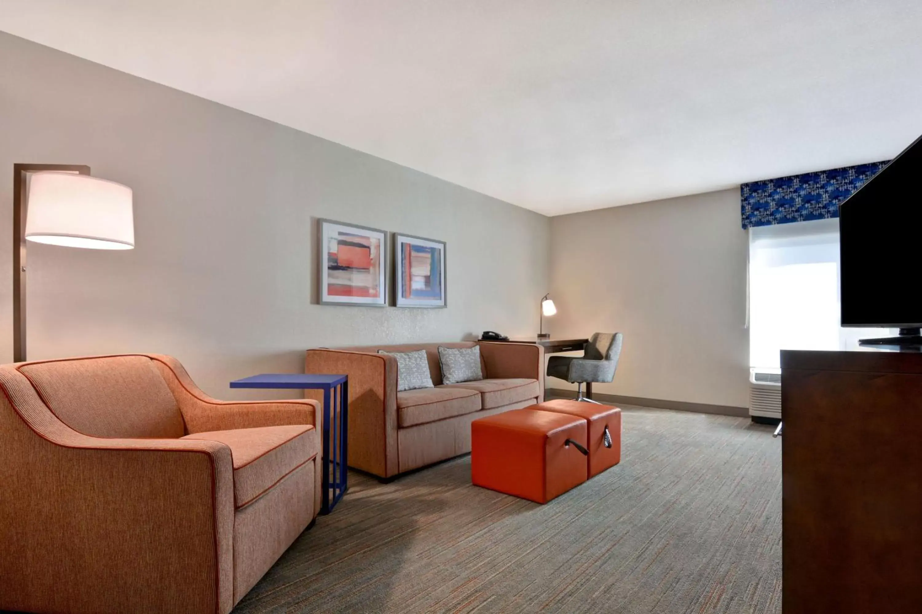 Living room, Seating Area in Hampton Inn Anderson