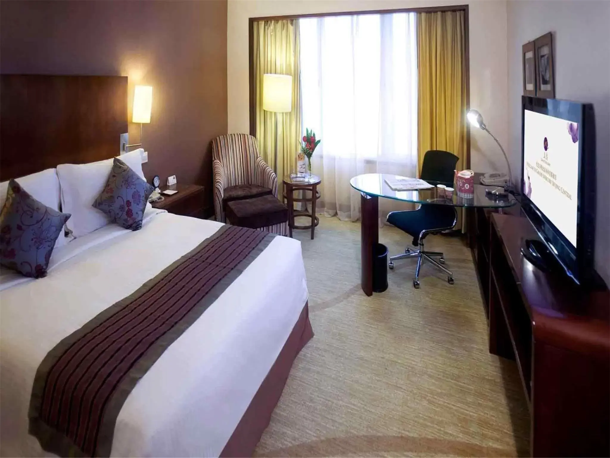 Photo of the whole room, Room Photo in Grand Mercure Beijing Central