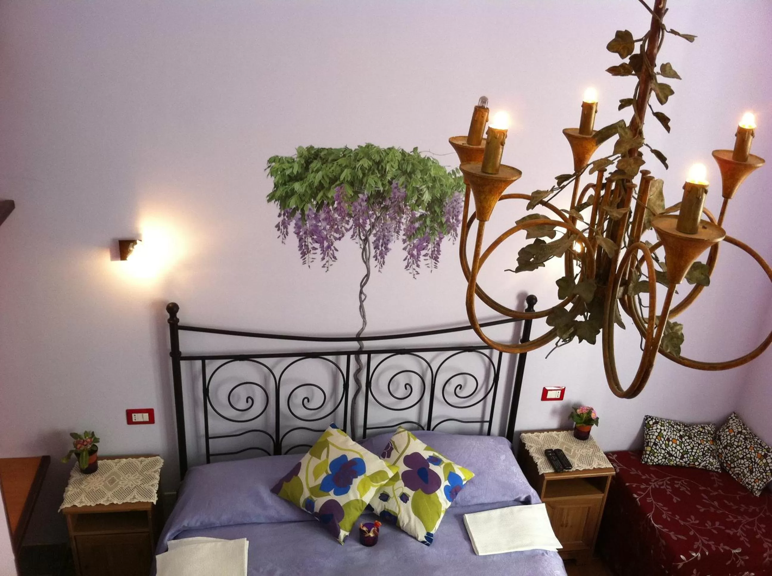 Bedroom, Bed in Rhome86