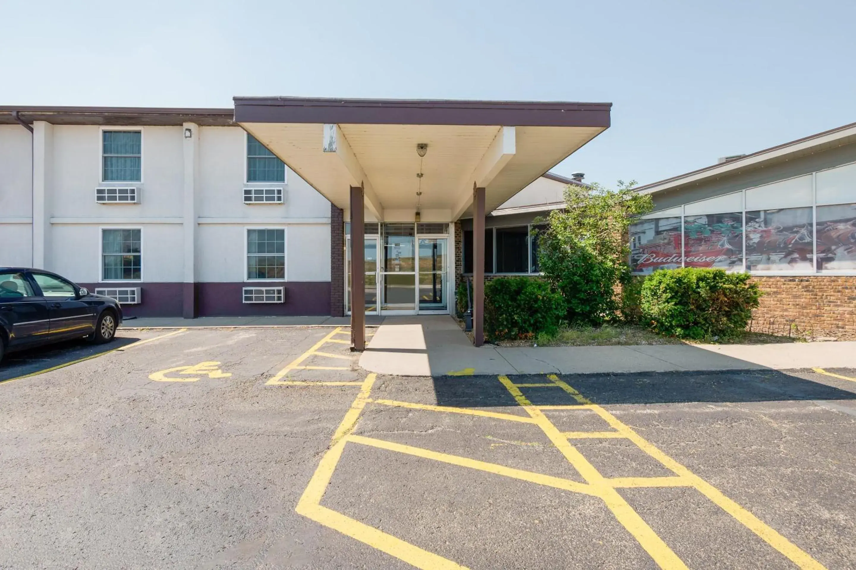 Facade/entrance, Property Building in OYO Hotel Morton East Peoria I-74