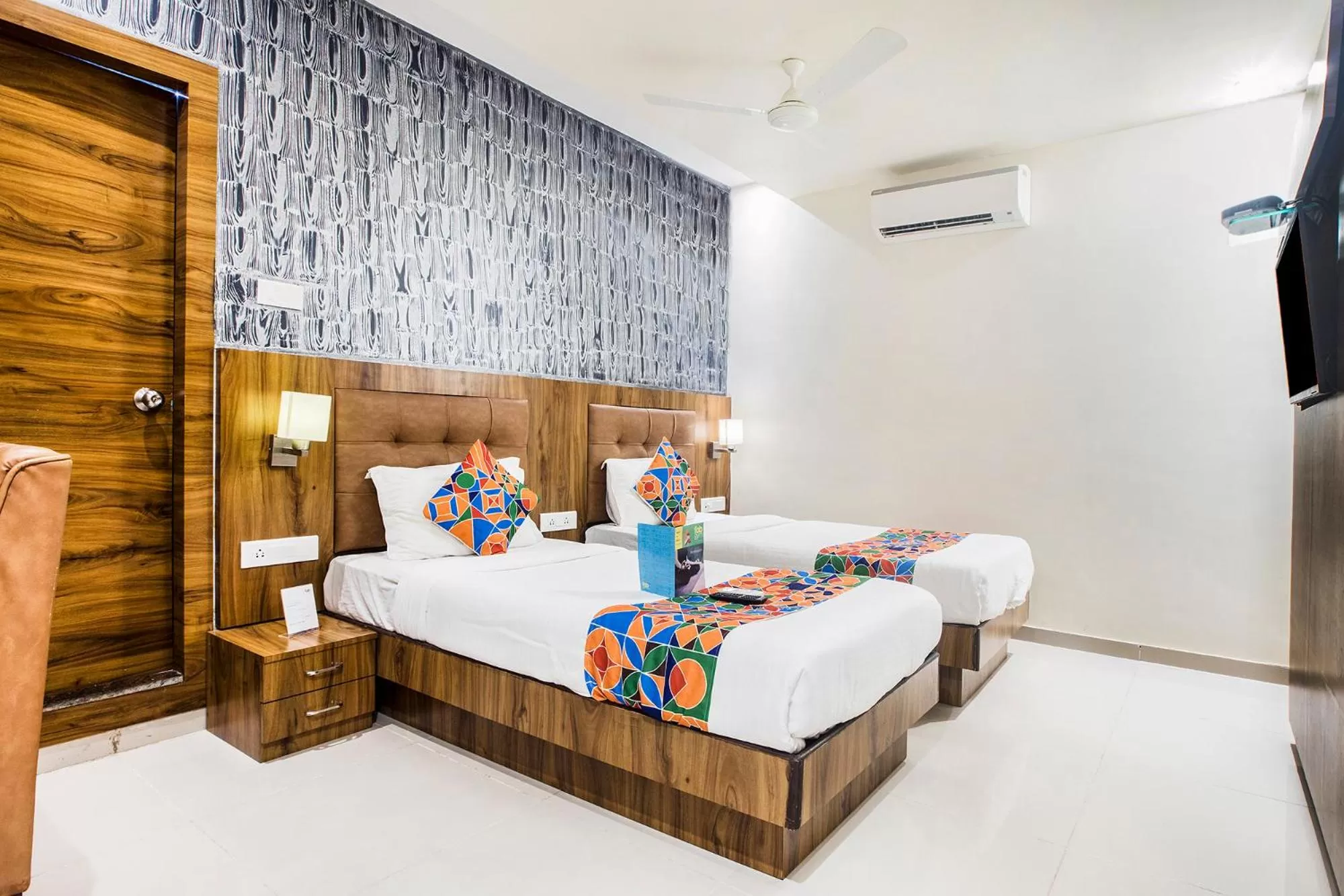 Executive Triple Room - single occupancy in FabHotel Amour - Nr Mumbai International Airport