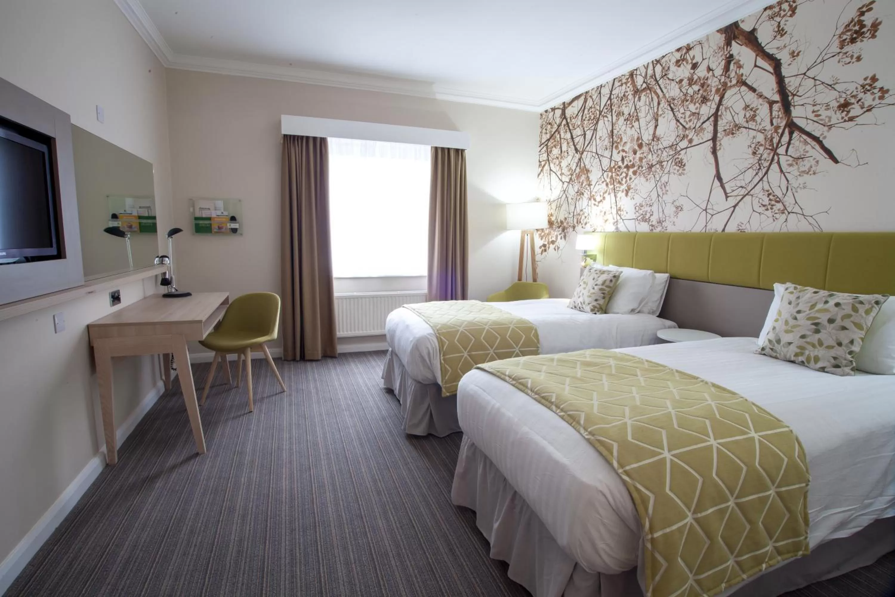 Photo of the whole room, Bed in Holiday Inn Corby Kettering A43 by IHG