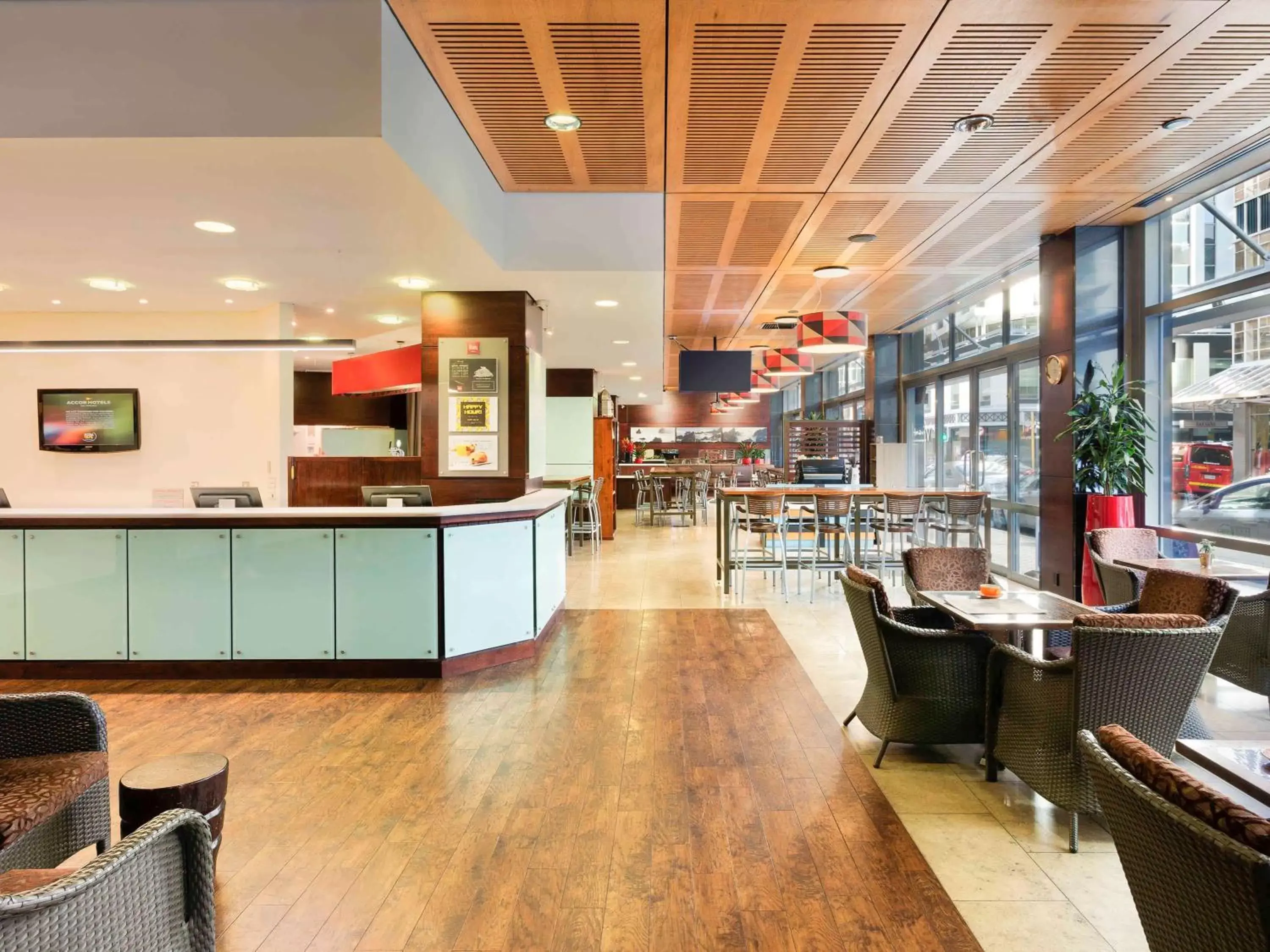 Property building, Restaurant/Places to Eat in ibis Wellington