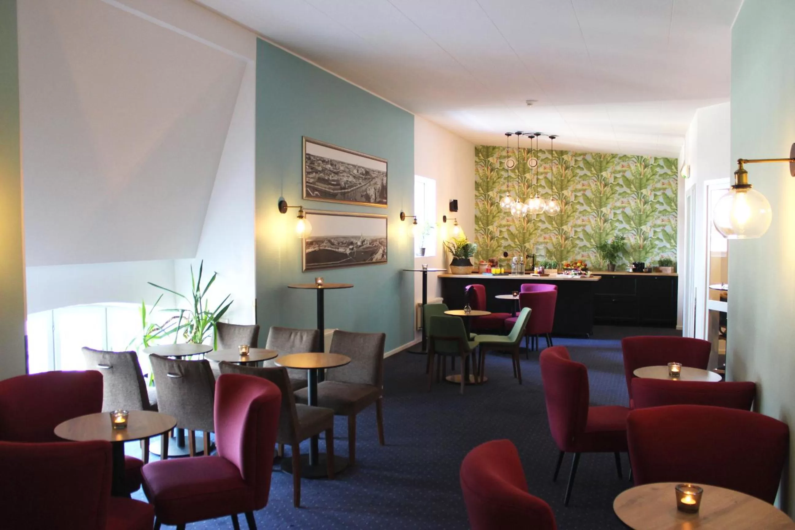 Meeting/conference room in Home Hotel Drott