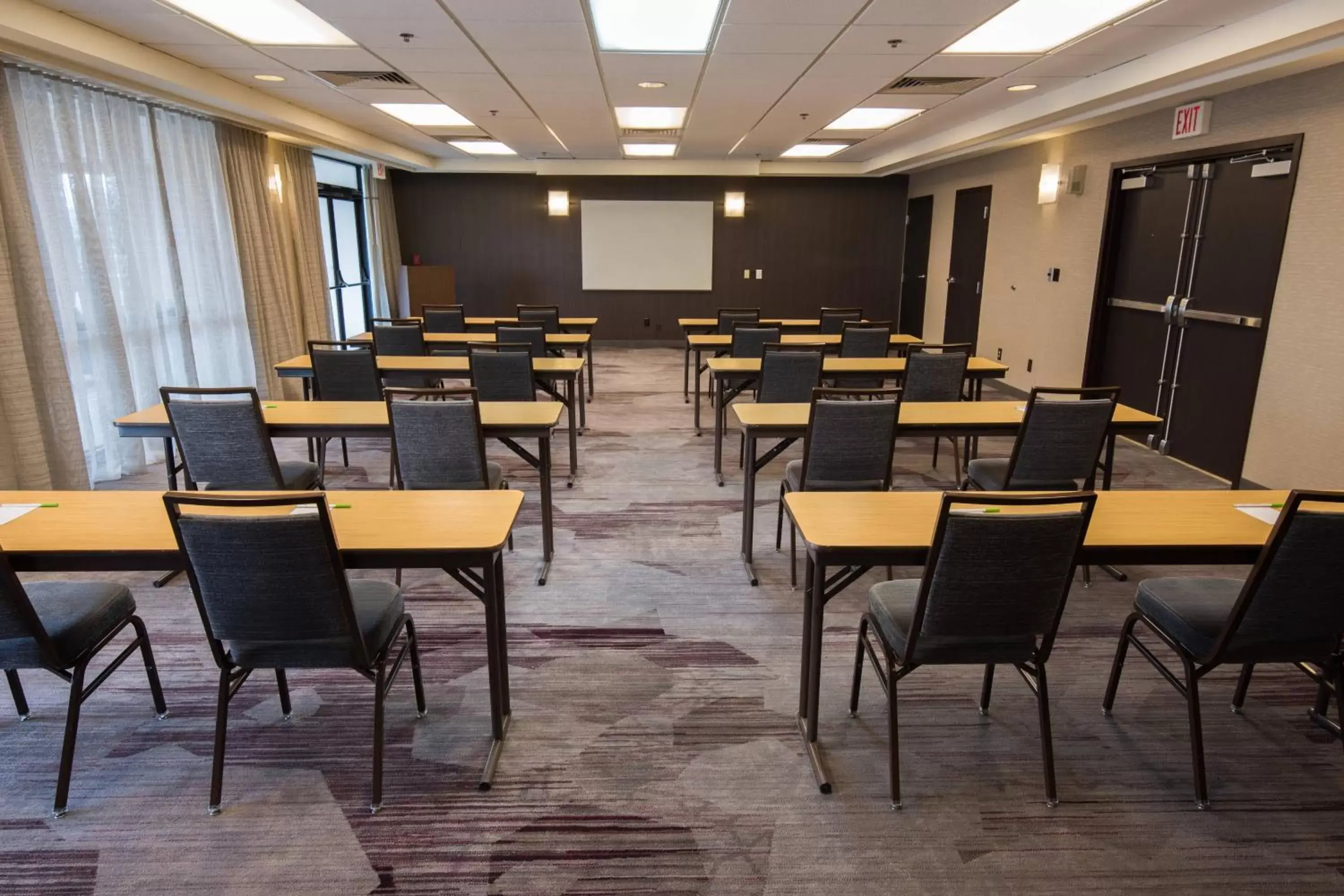 Meeting/conference room in Courtyard by Marriott Scranton Montage Mountain