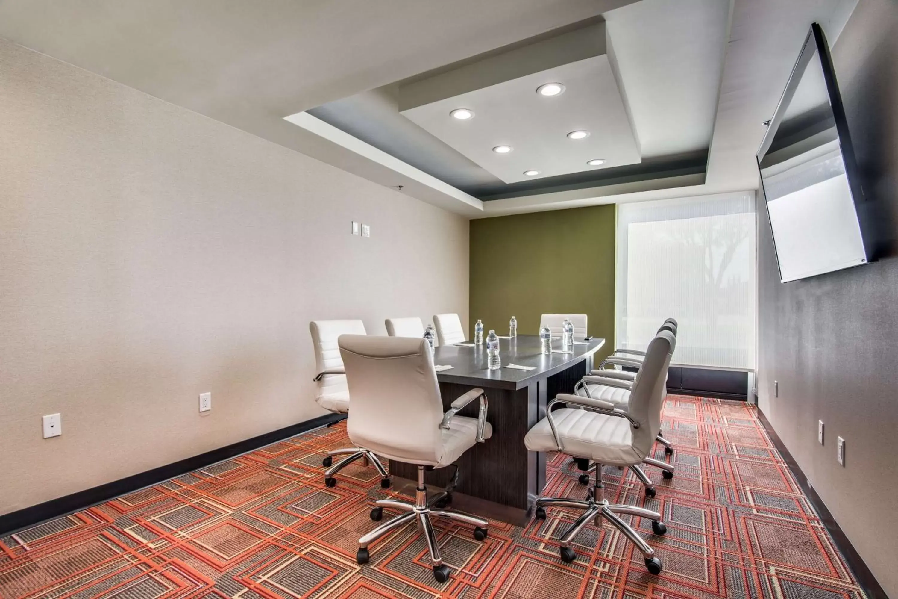 Meeting/conference room in Home2 Suites by Hilton DFW Airport South Irving