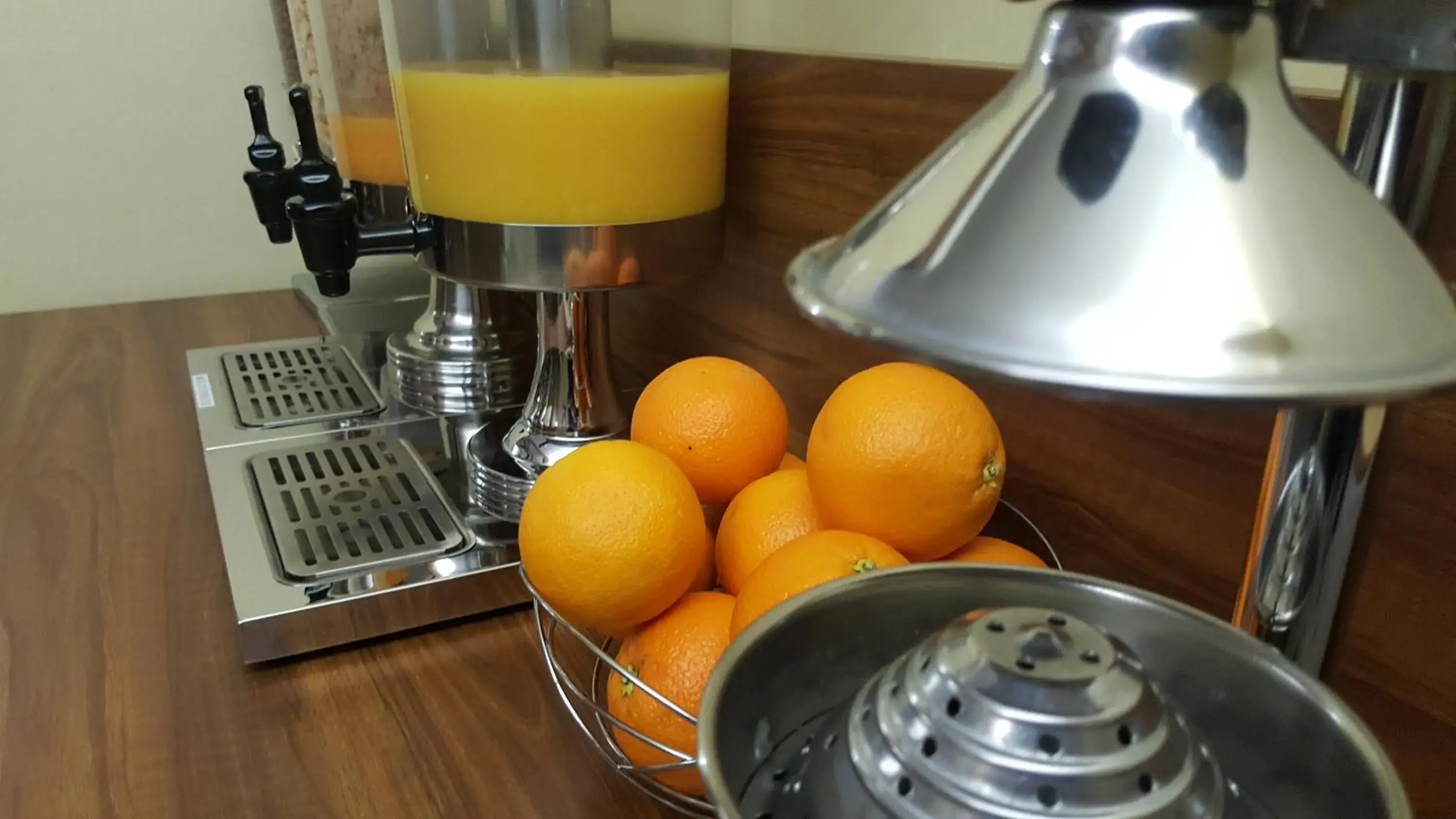 Drinks, Kitchen/Kitchenette in Hotel Atoll