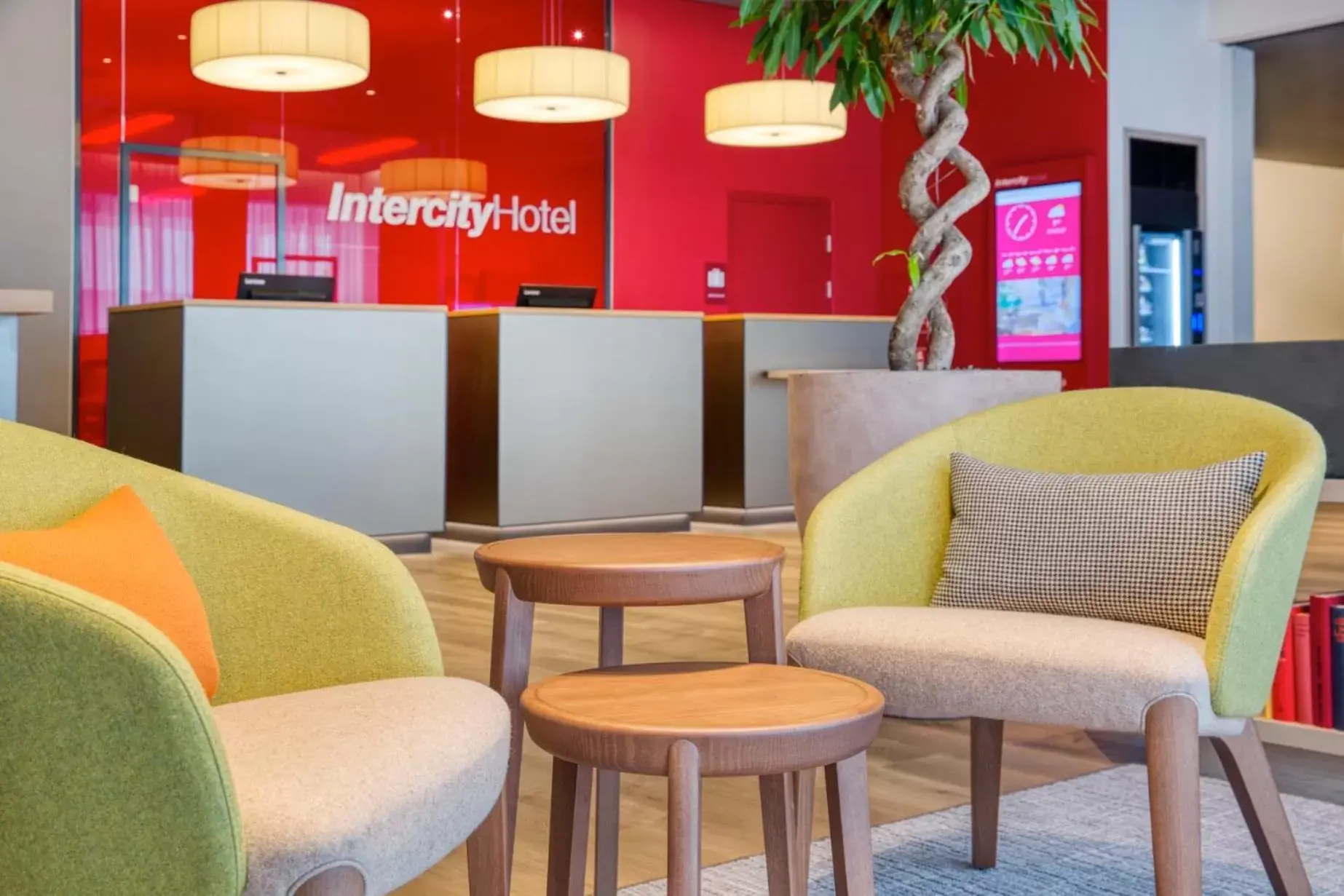 Lobby or reception in IntercityHotel Graz