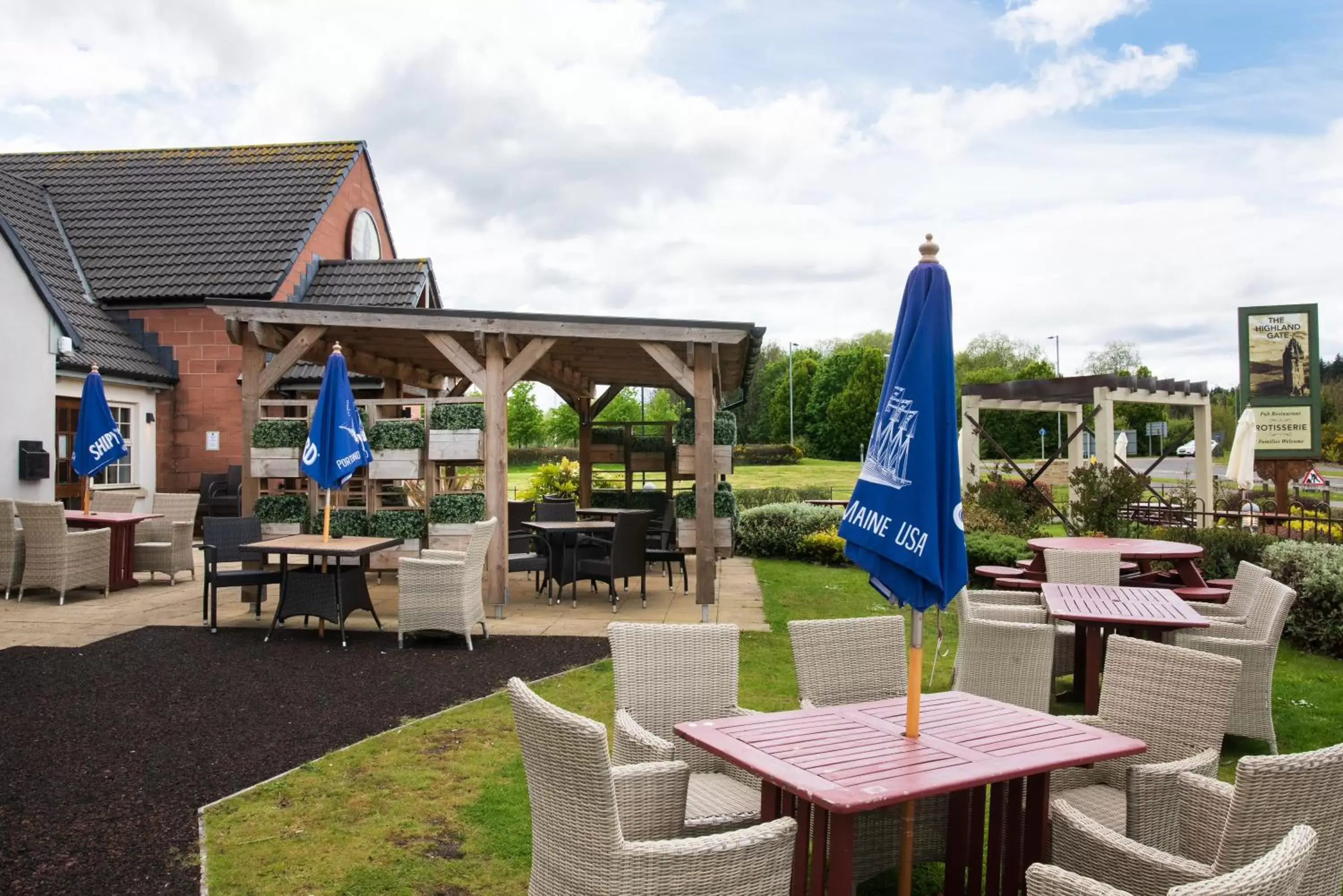 Balcony/Terrace, Restaurant/Places to Eat in Highland Gate, Stirling by Marston's Inns