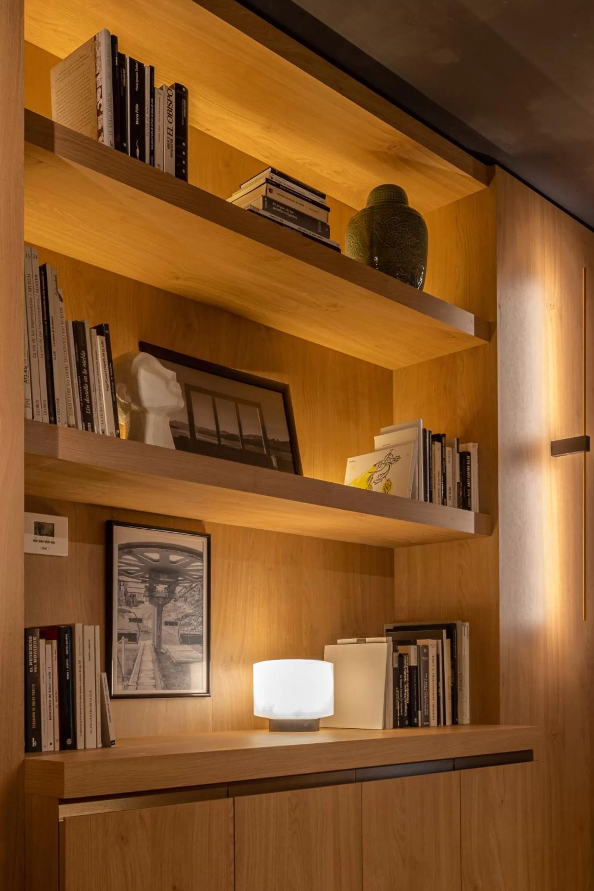 Lobby or reception in Room Mate Leo, Granada