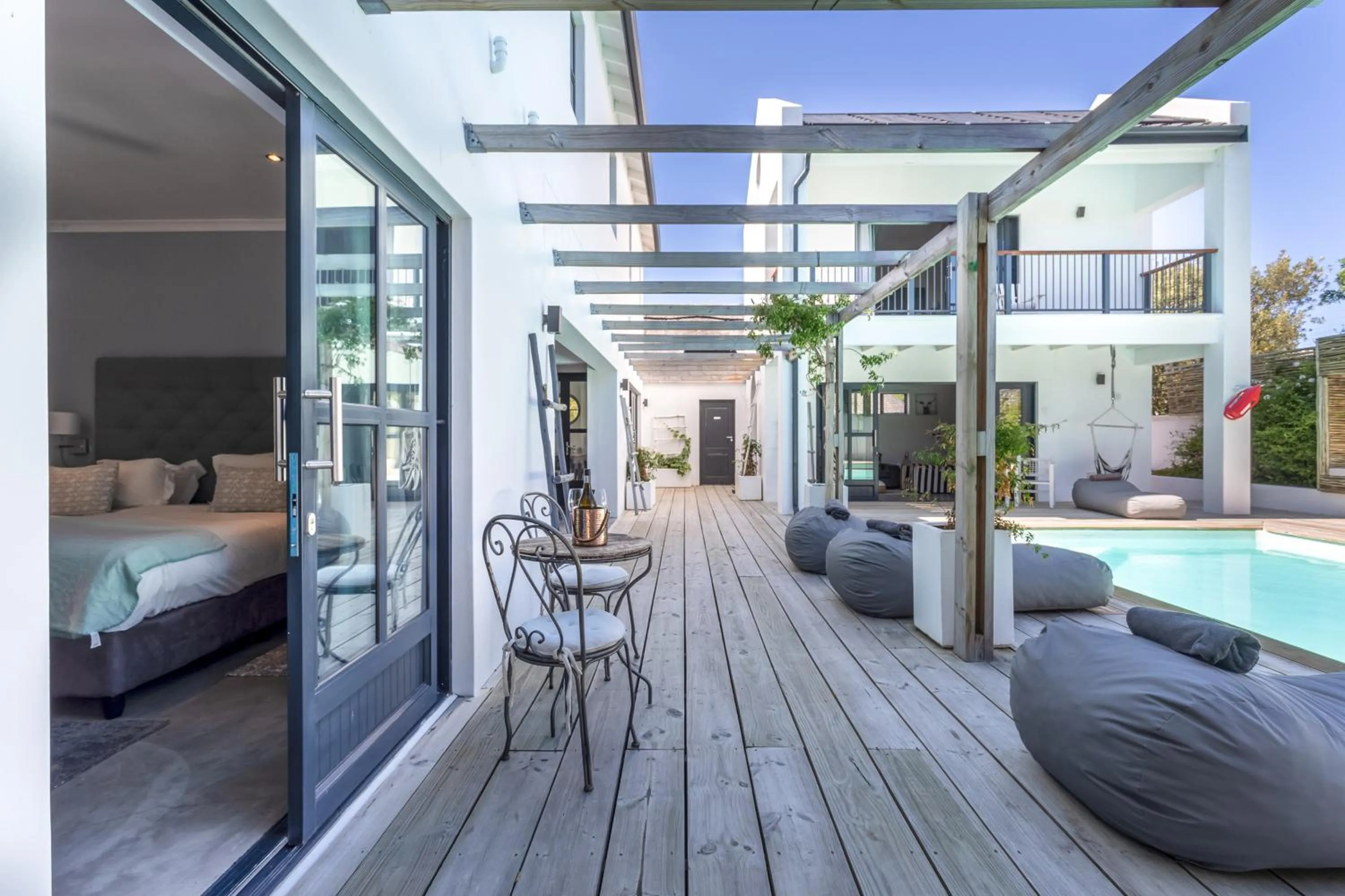Patio in Whale Rock Luxury Lodge