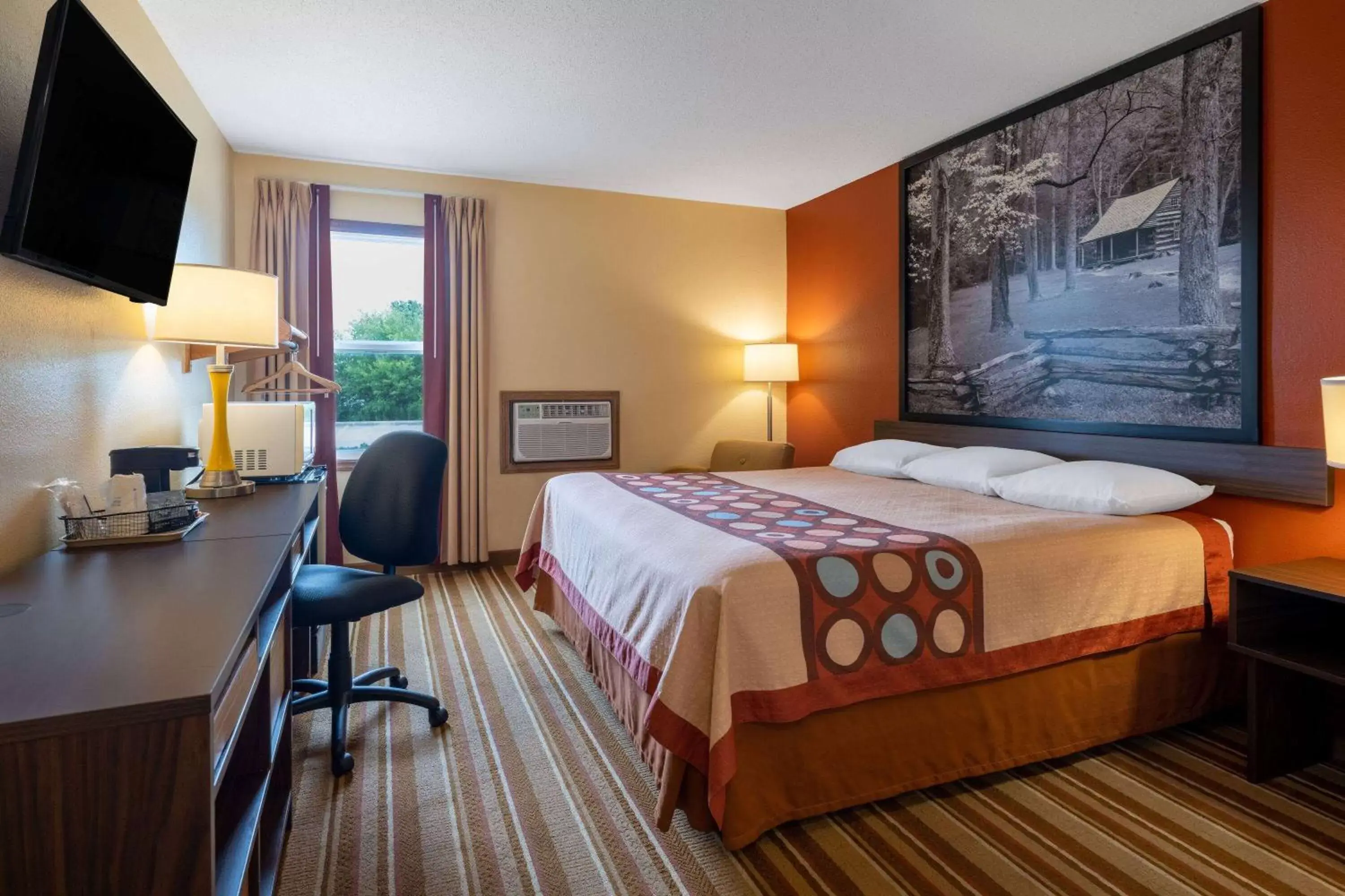 King Room - Mobility Access/Non-Smoking in Super 8 by Wyndham Mattoon