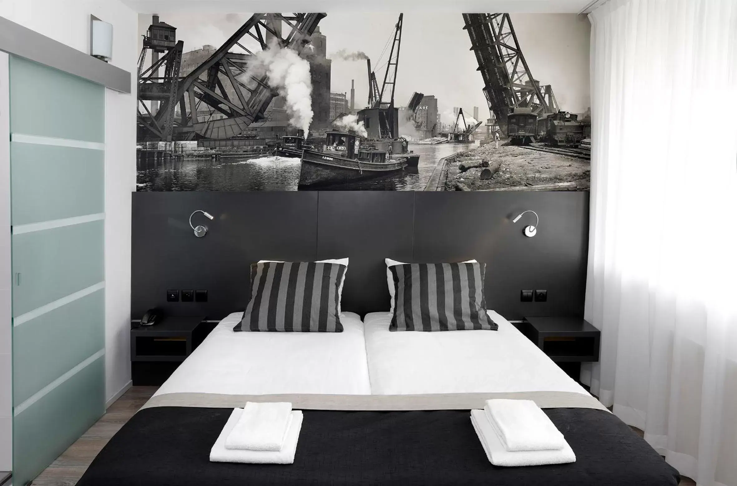 Bedroom in City hotel Terneuzen