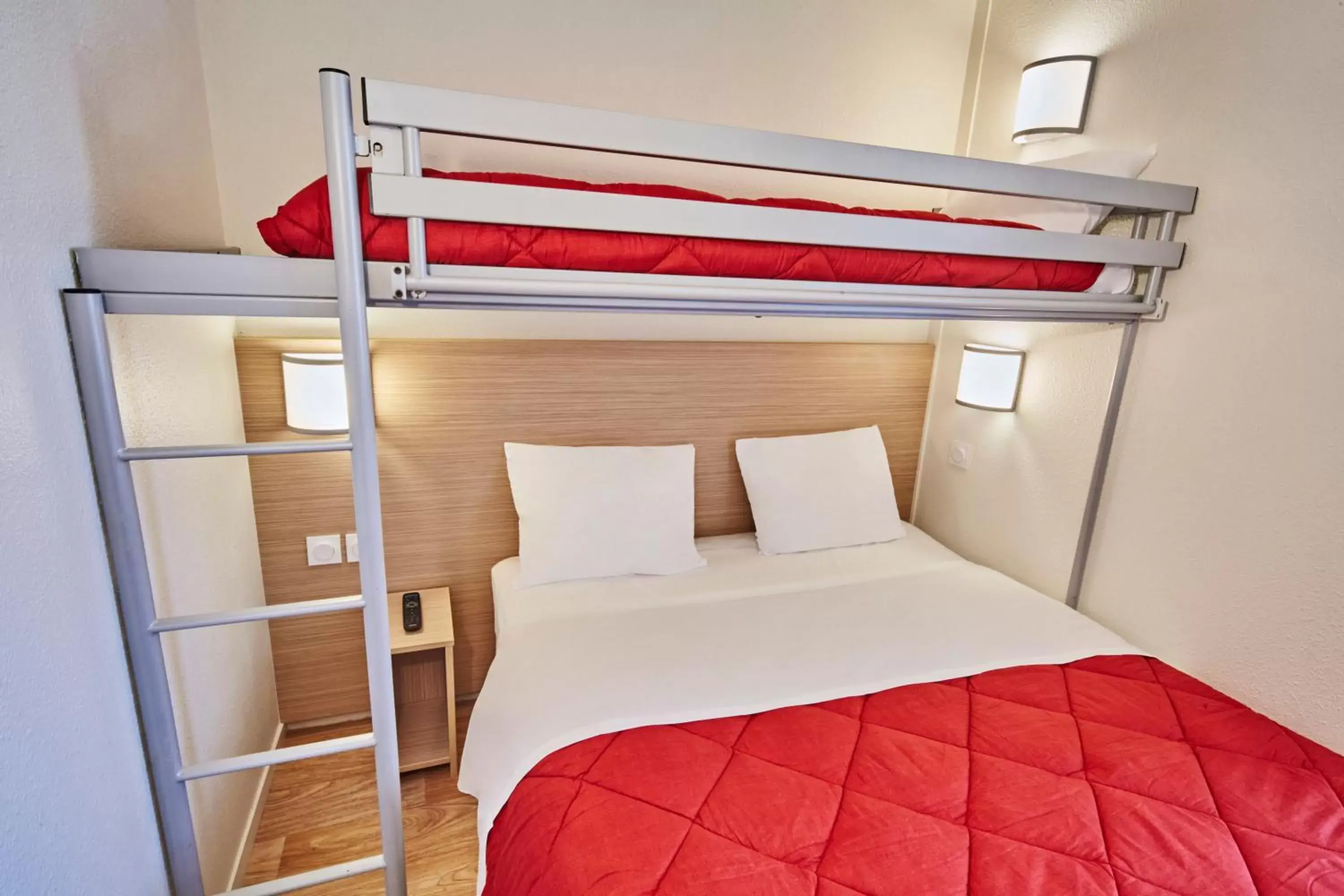 Bed, Bunk Bed in Premiere Classe Cergy Saint Christophe