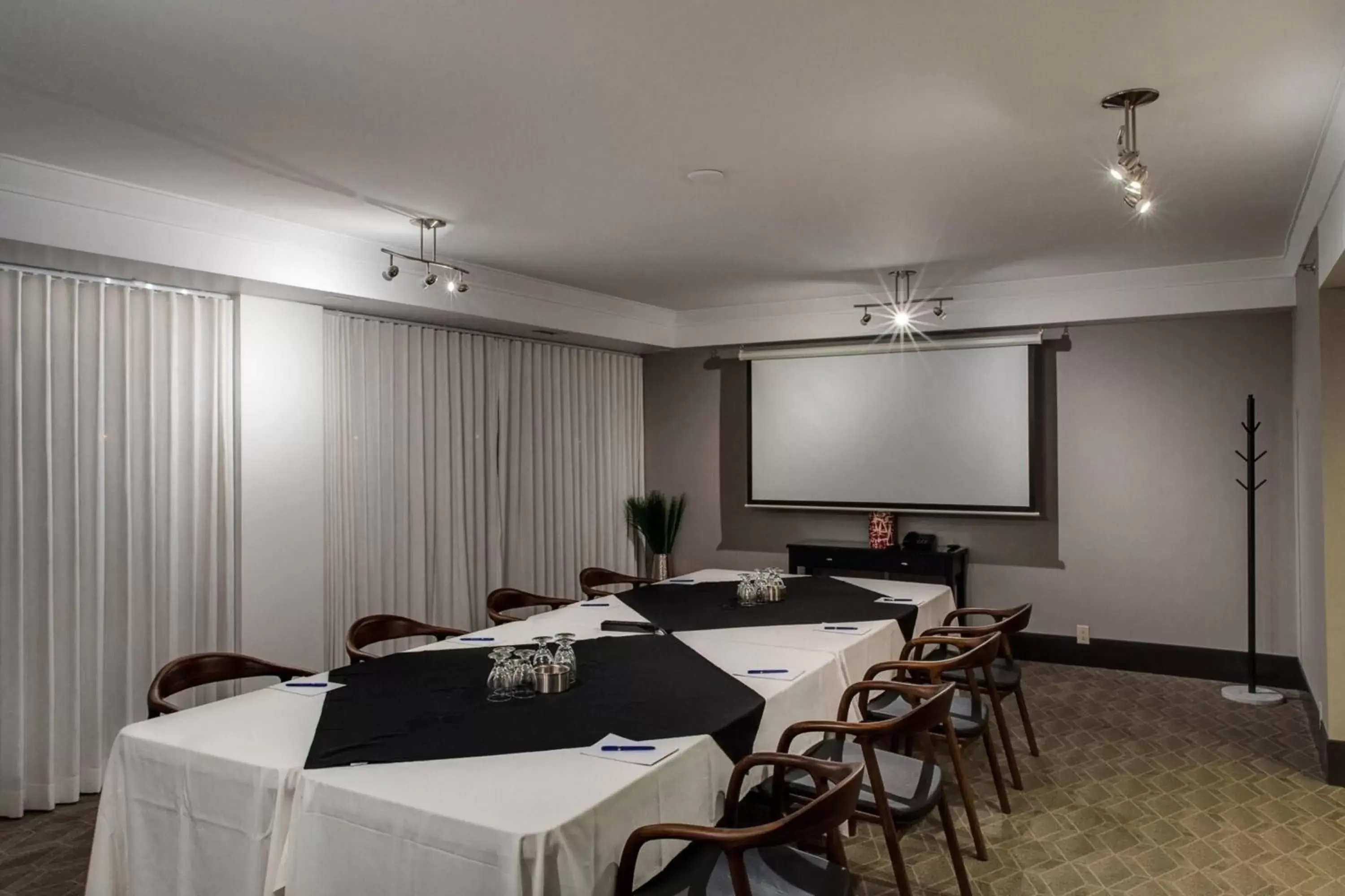 Meeting/conference room in Delta Hotels by Marriott Kamloops