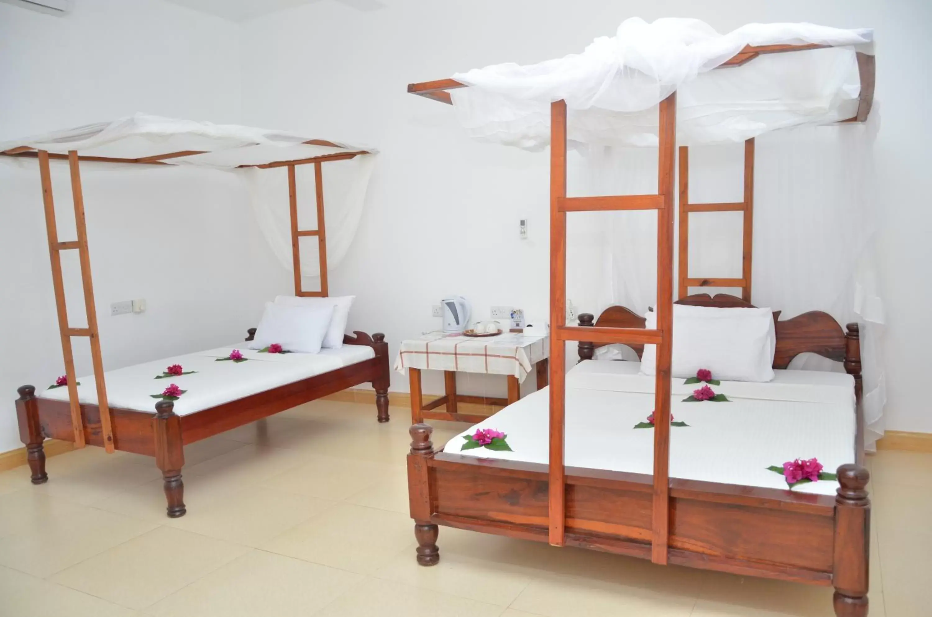 Bed in Bagamoyo Spice Villa