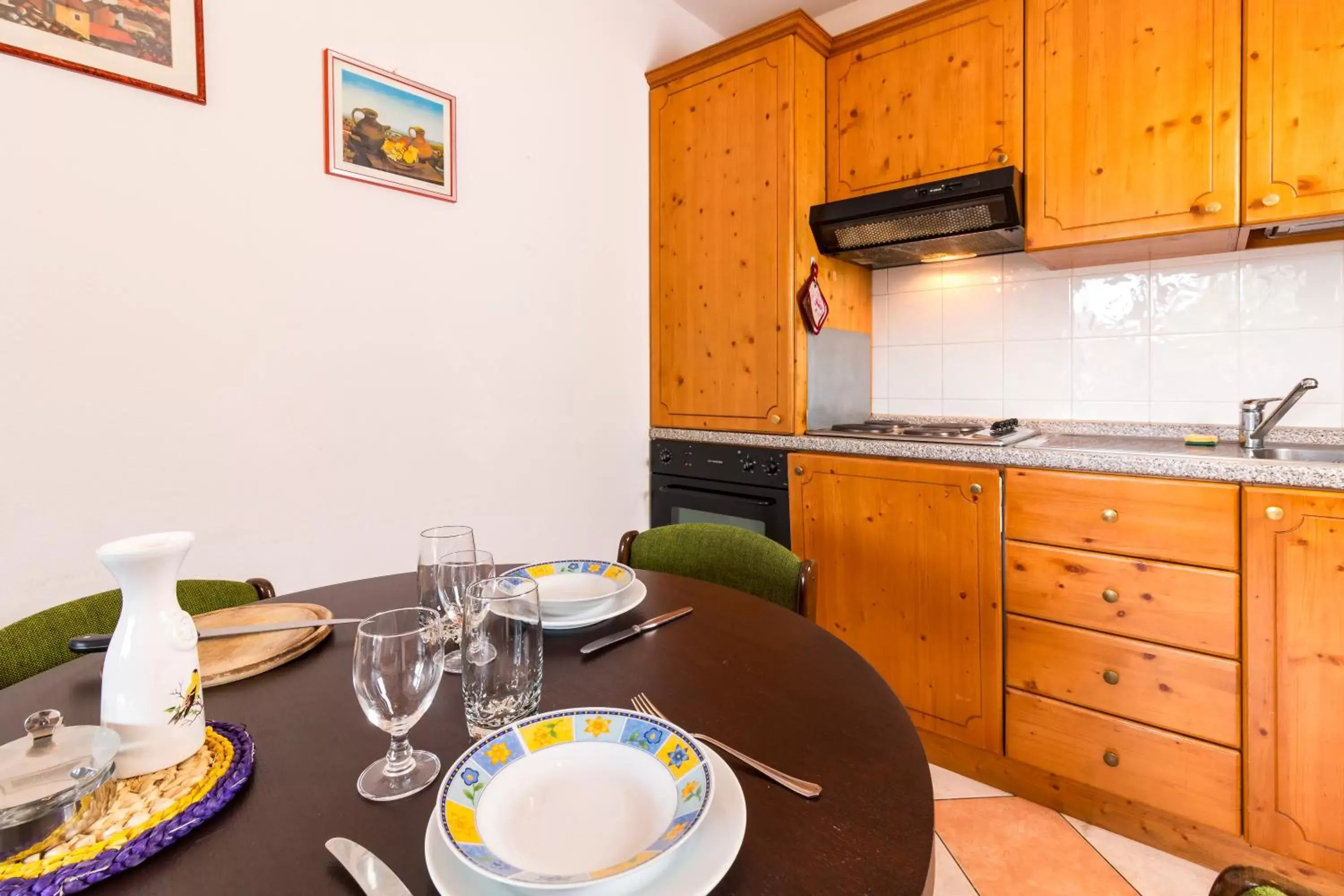 Kitchen or kitchenette, Kitchen/Kitchenette in Hotel Bonapace ***S