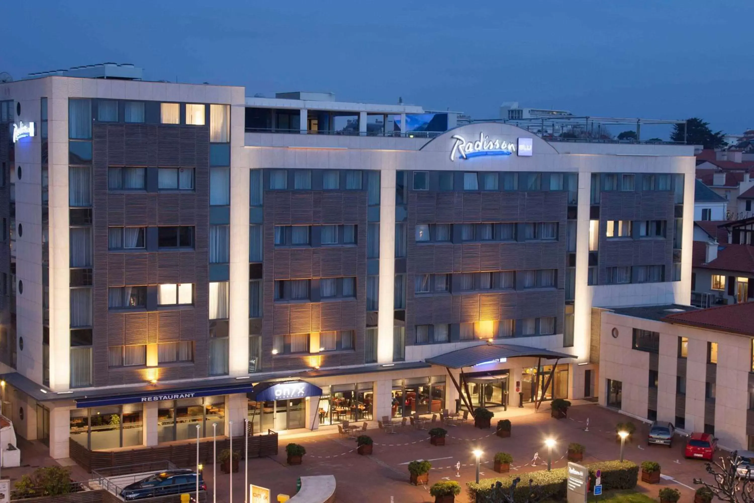 Property Building in Radisson Blu Hotel Biarritz