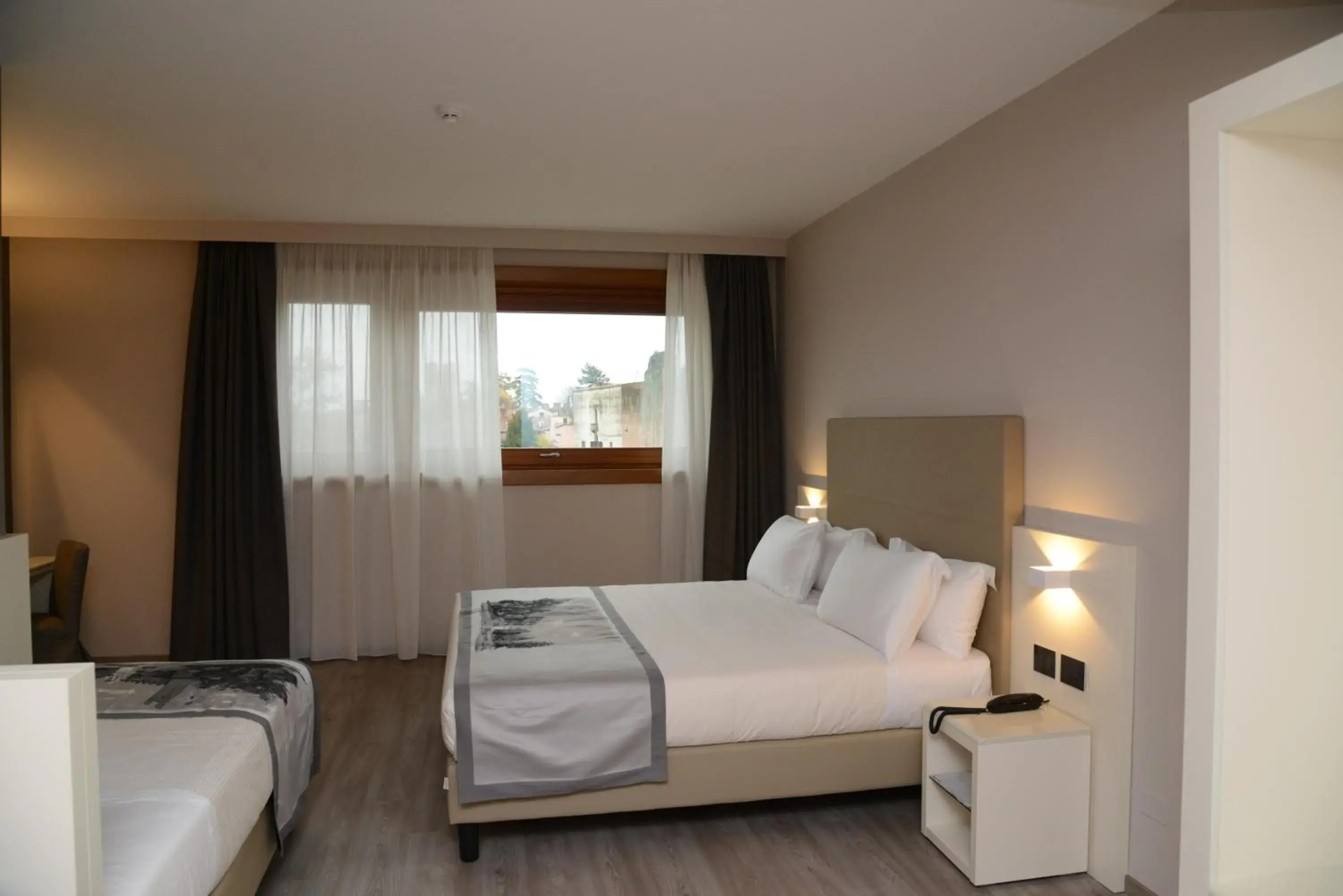 Bedroom, Bed in Albergo Roma, BW Signature Collection Bedroom, Bed in Albergo Roma, BW Signature Collection