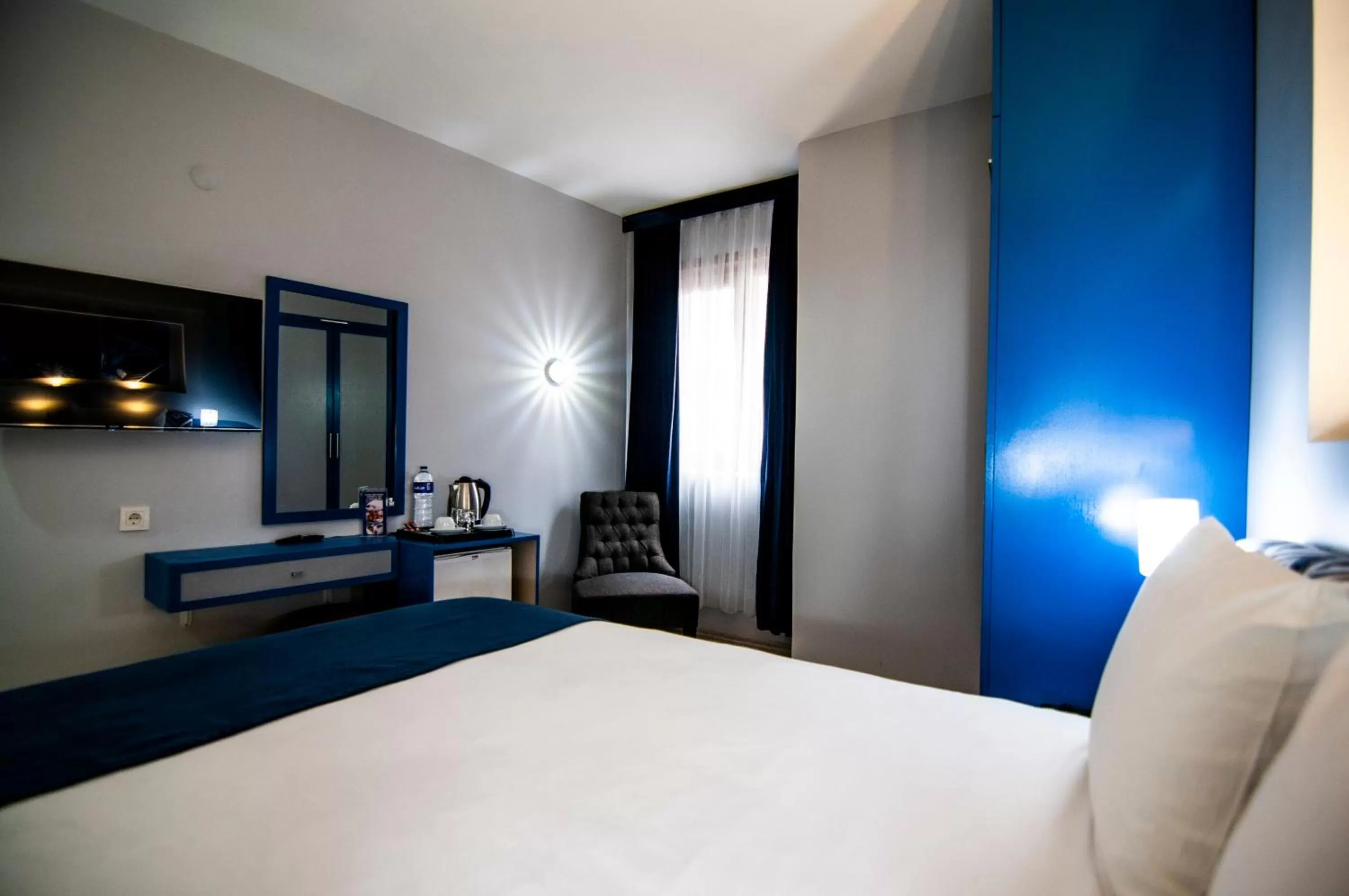 Bed in Lapis Inn Hotel & Spa ( Ex. Ambassador Hotel)