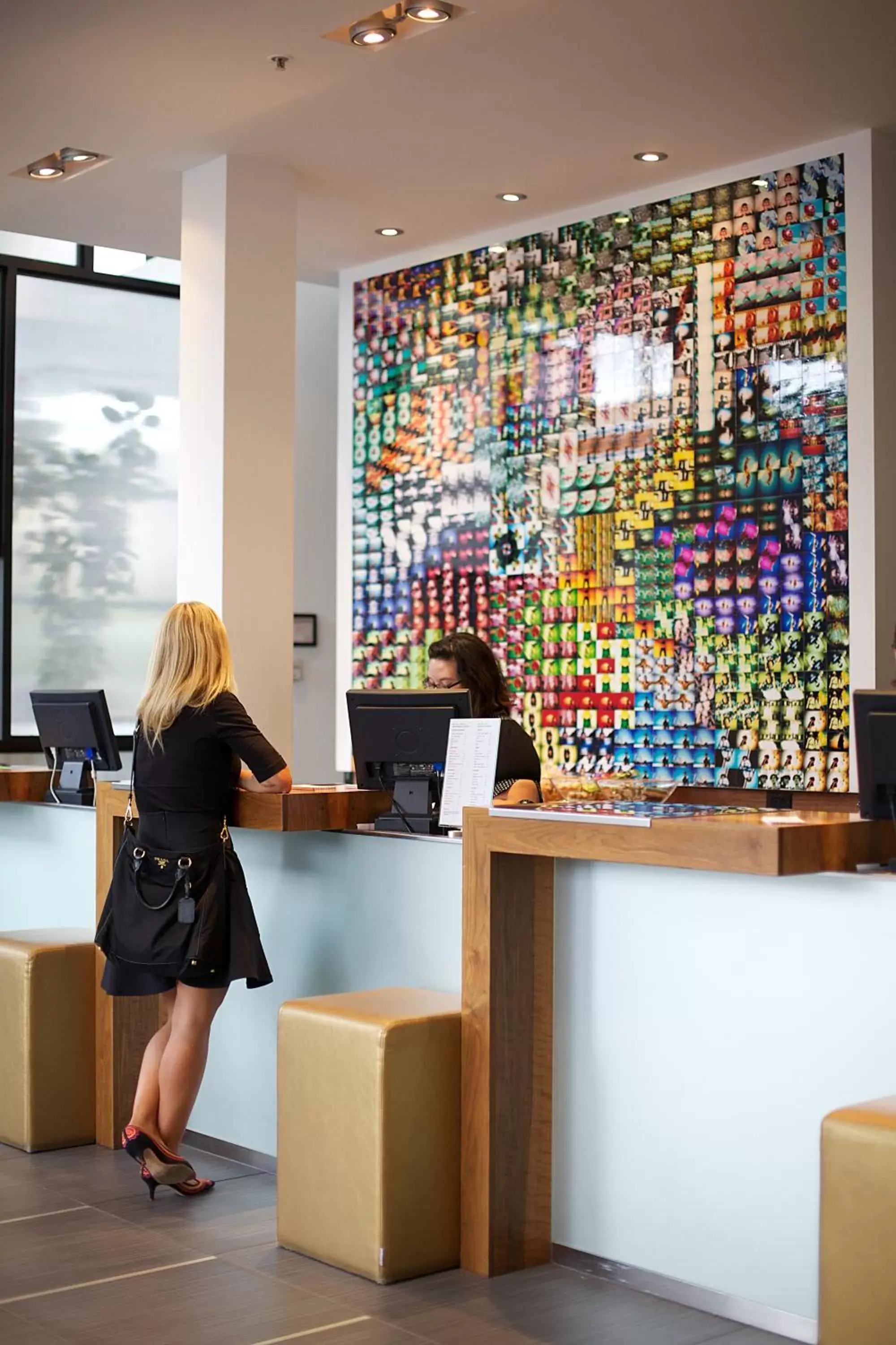 Lobby or reception in Hôtel Alt Québec