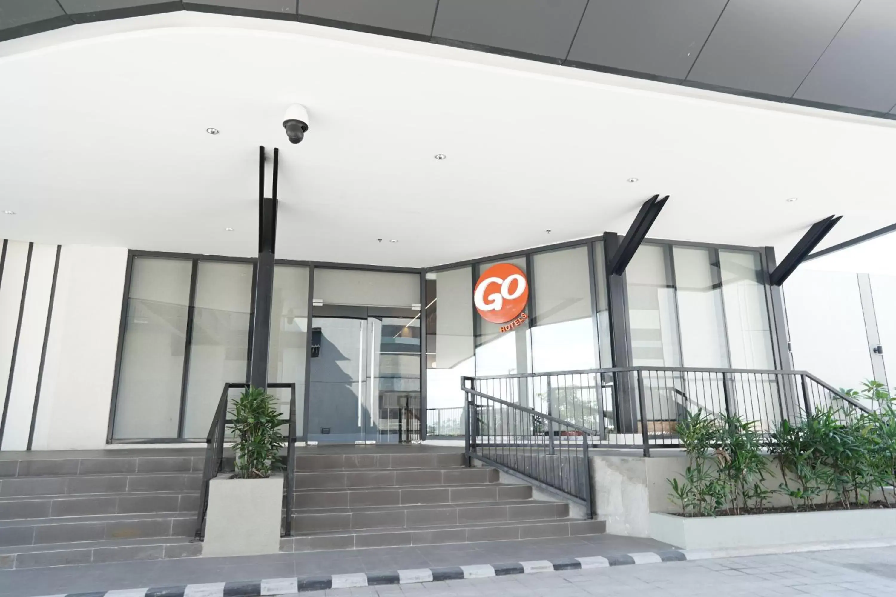 Facade/entrance in Go Hotels Plus Naga Facade/entrance in Go Hotels Plus Naga