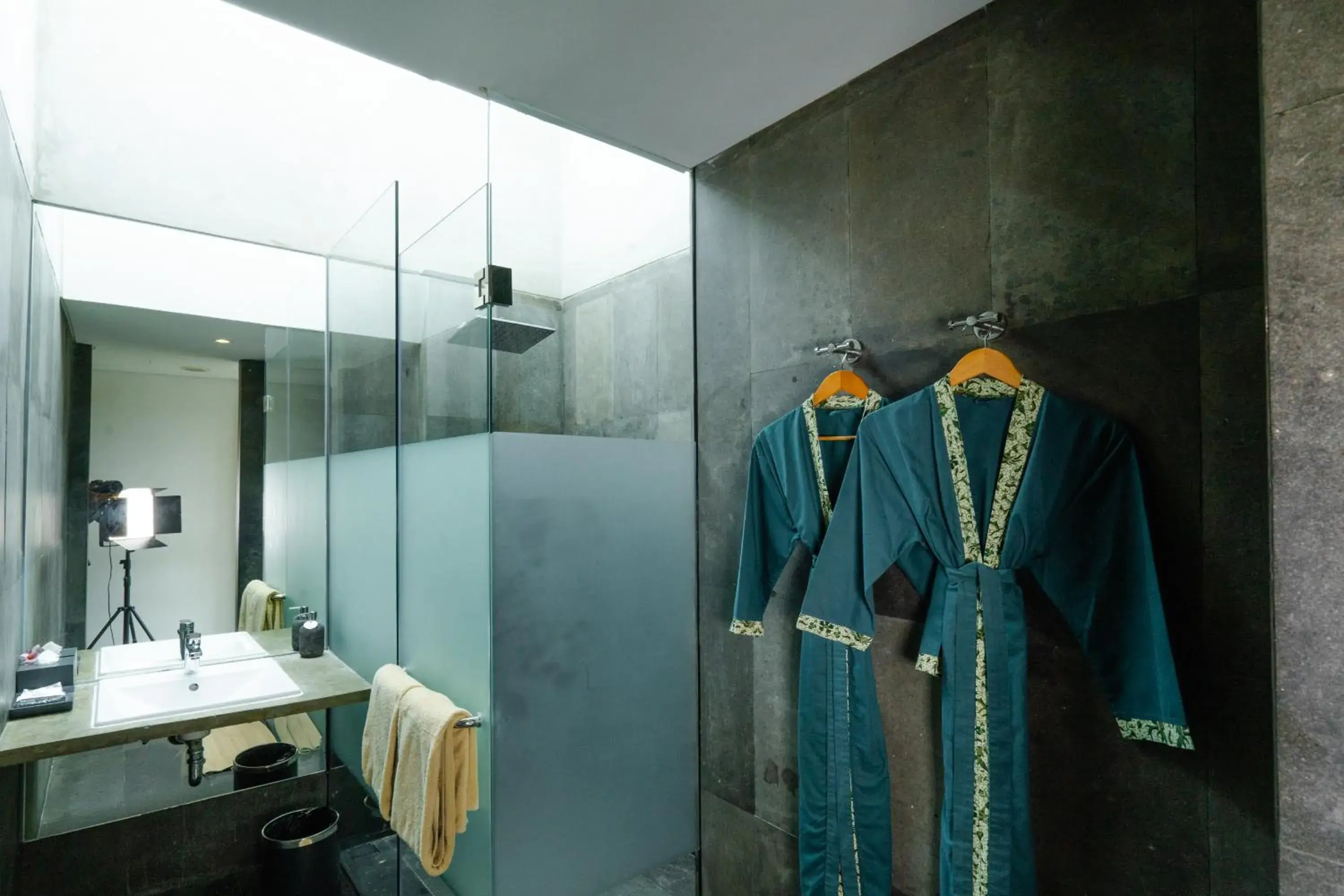 Massage, Bathroom in Puri Gopa Hotel