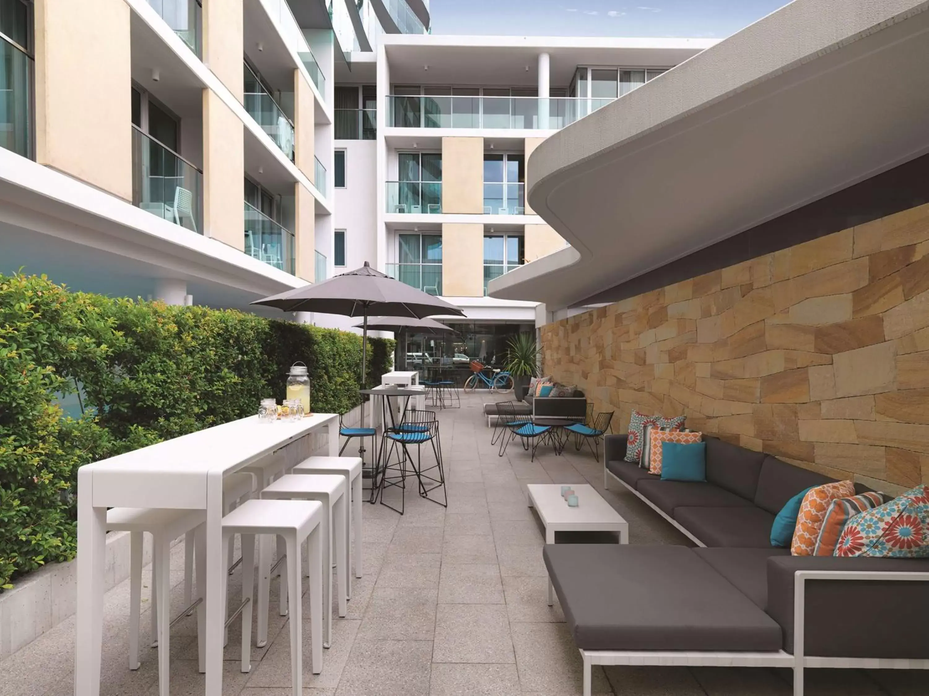 Property building, Restaurant/Places to Eat in Adina Apartment Hotel Bondi Beach Sydney
