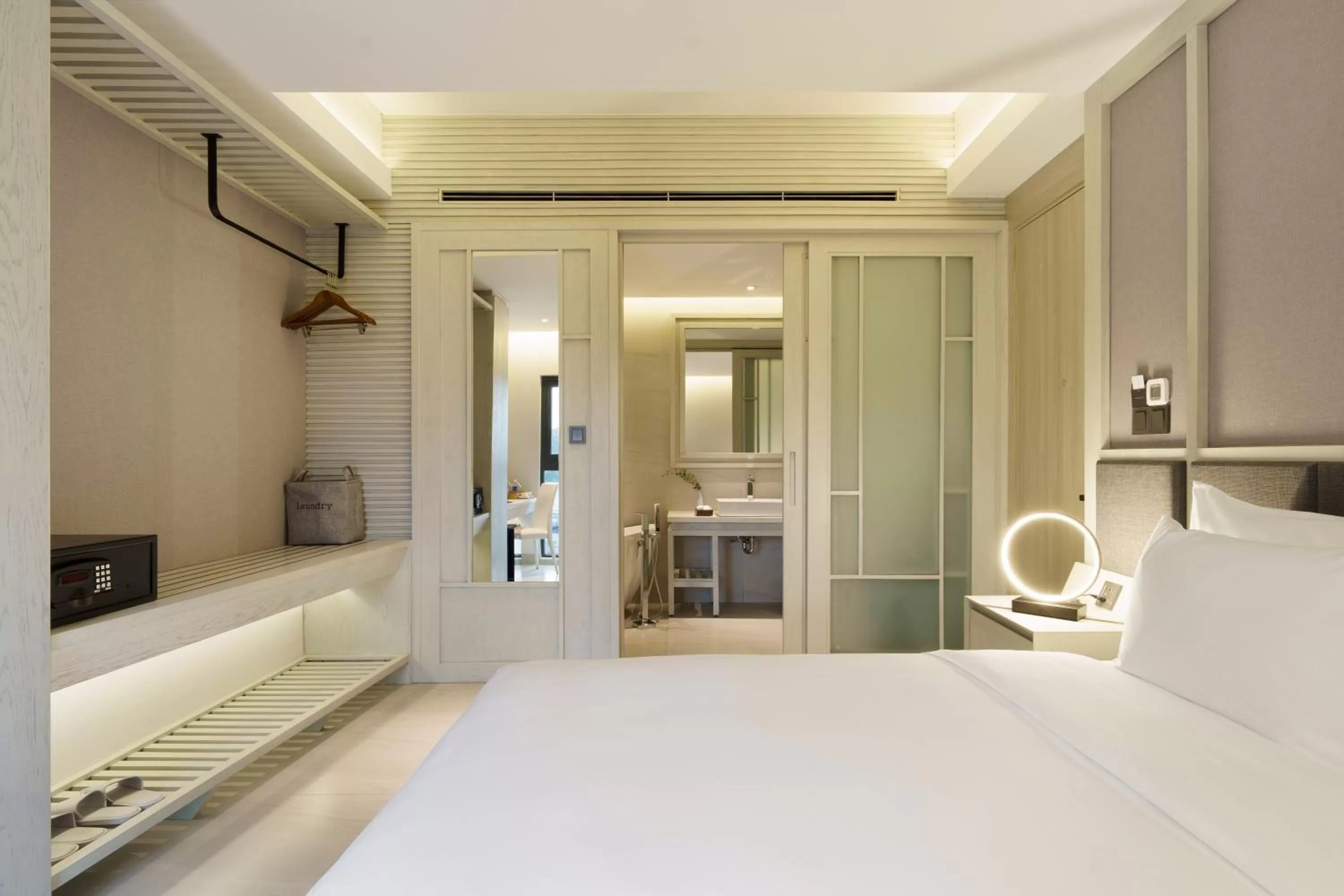 Bedroom, Bed in M City Hotel Saigon