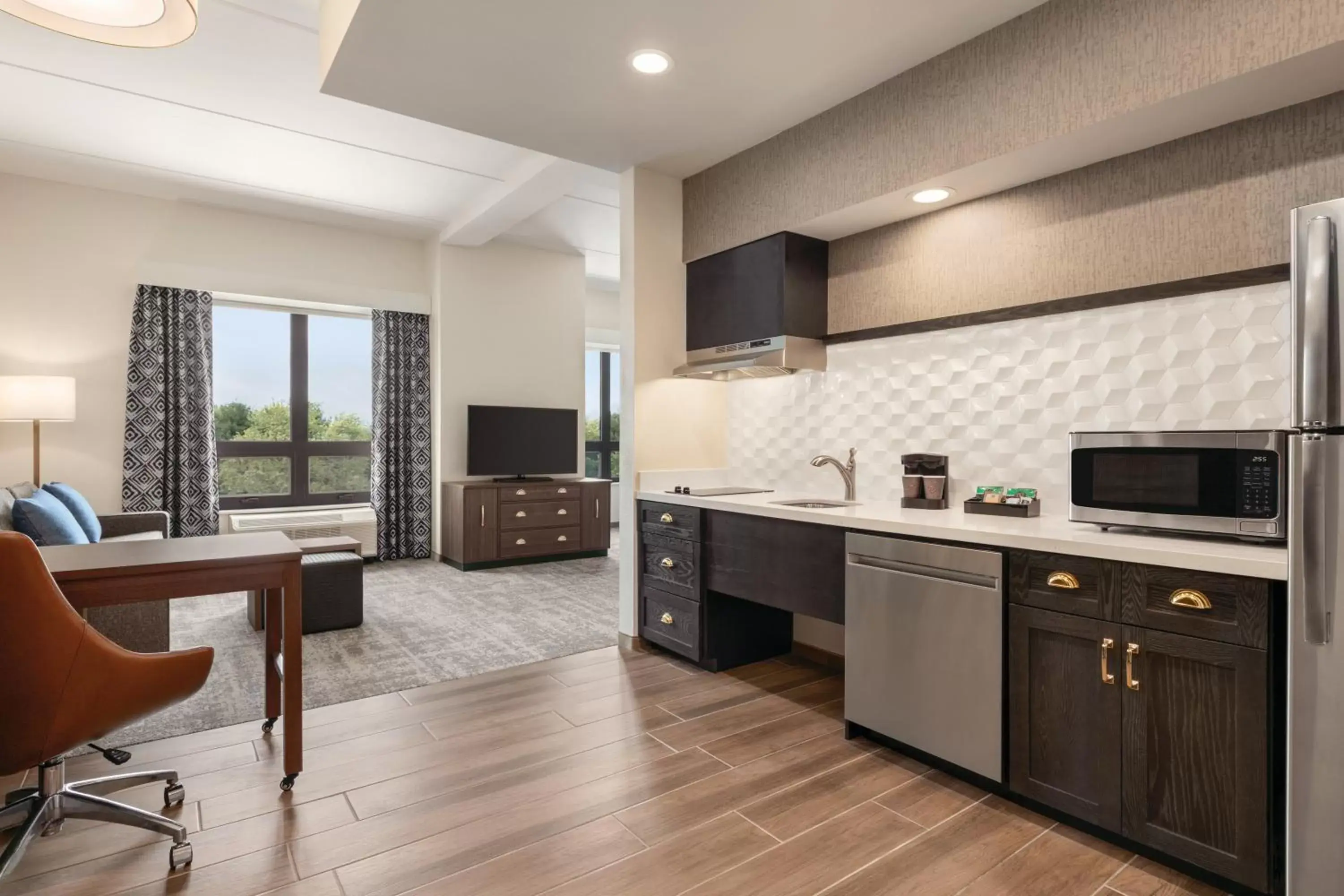 TV and multimedia, Kitchen/Kitchenette in Homewood Suites By Hilton Horsham Willow Grove