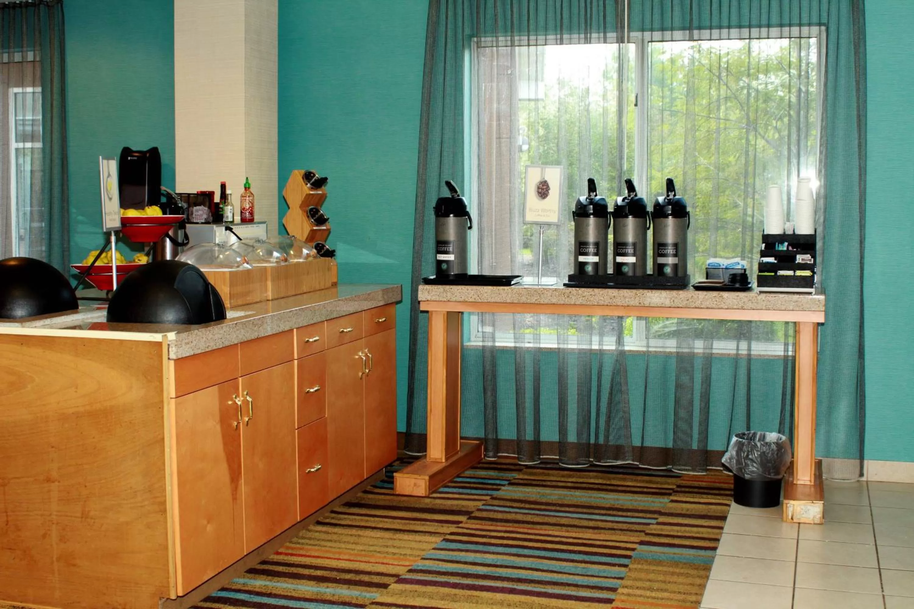 Restaurant/places to eat in Fairfield Inn & Suites by Marriott Fairmont