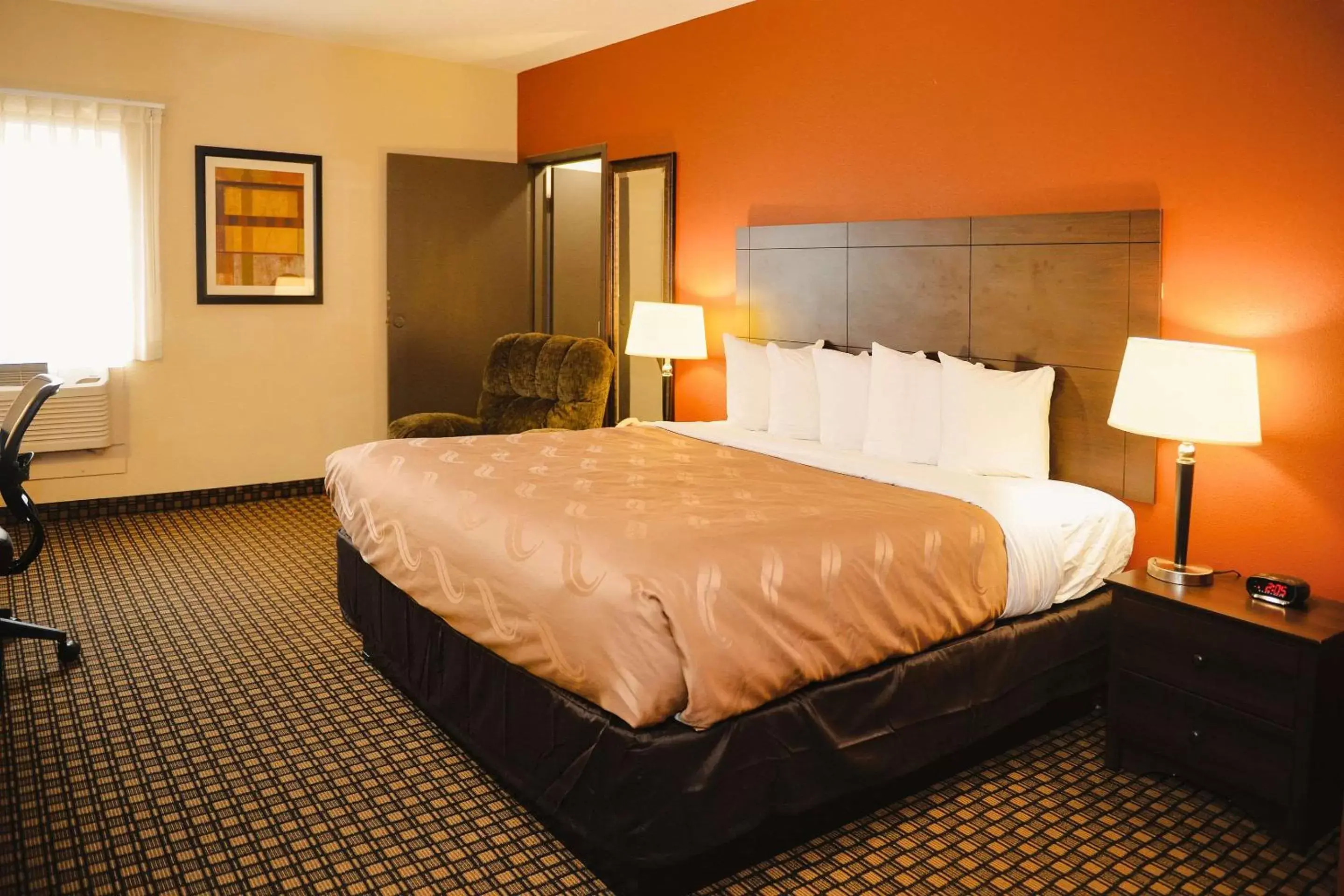 Photo of the whole room, Bed in Quality Inn & Suites Ames Conference Center Near ISU Campus