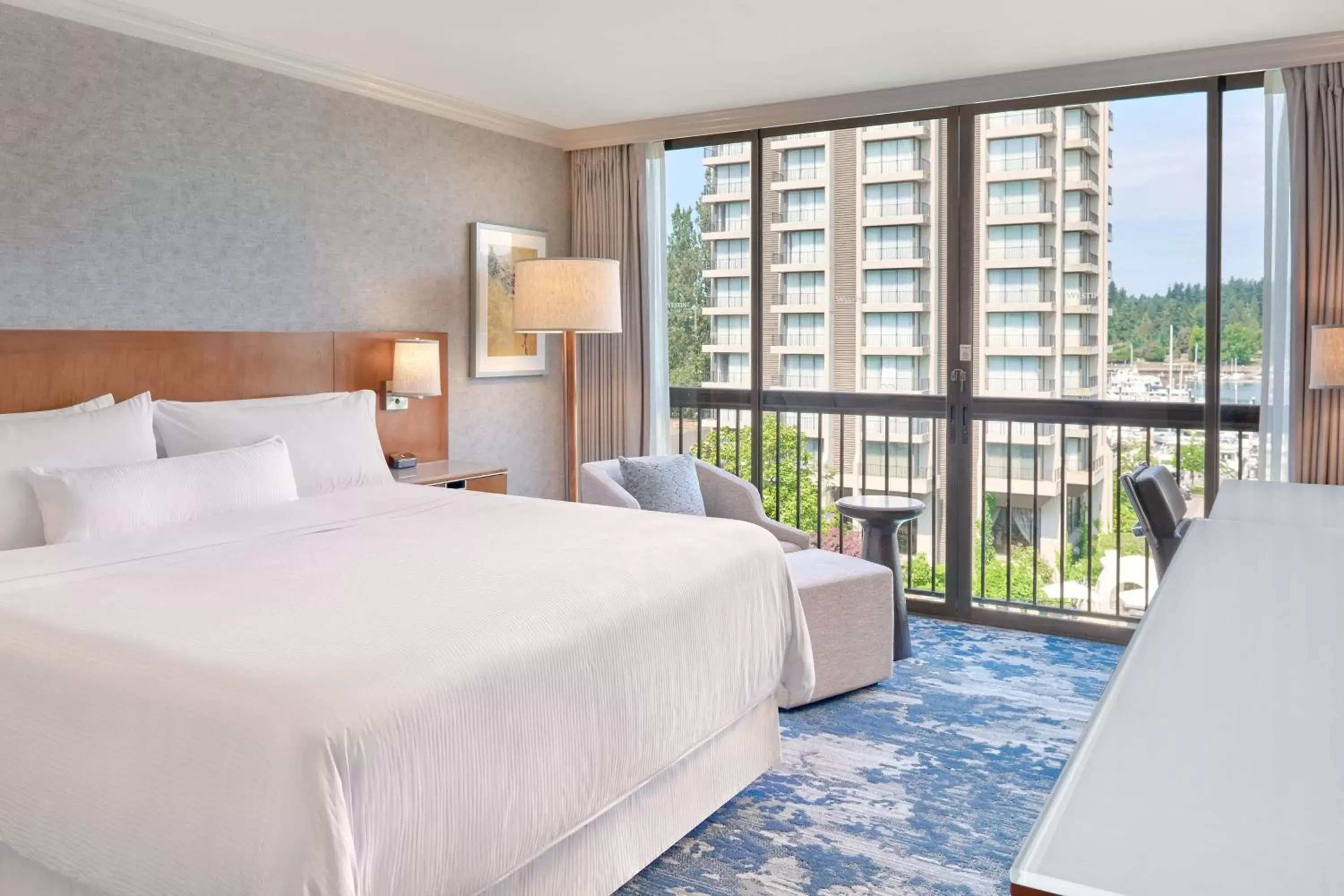 Swimming pool, Bed in The Westin Bayshore, Vancouver