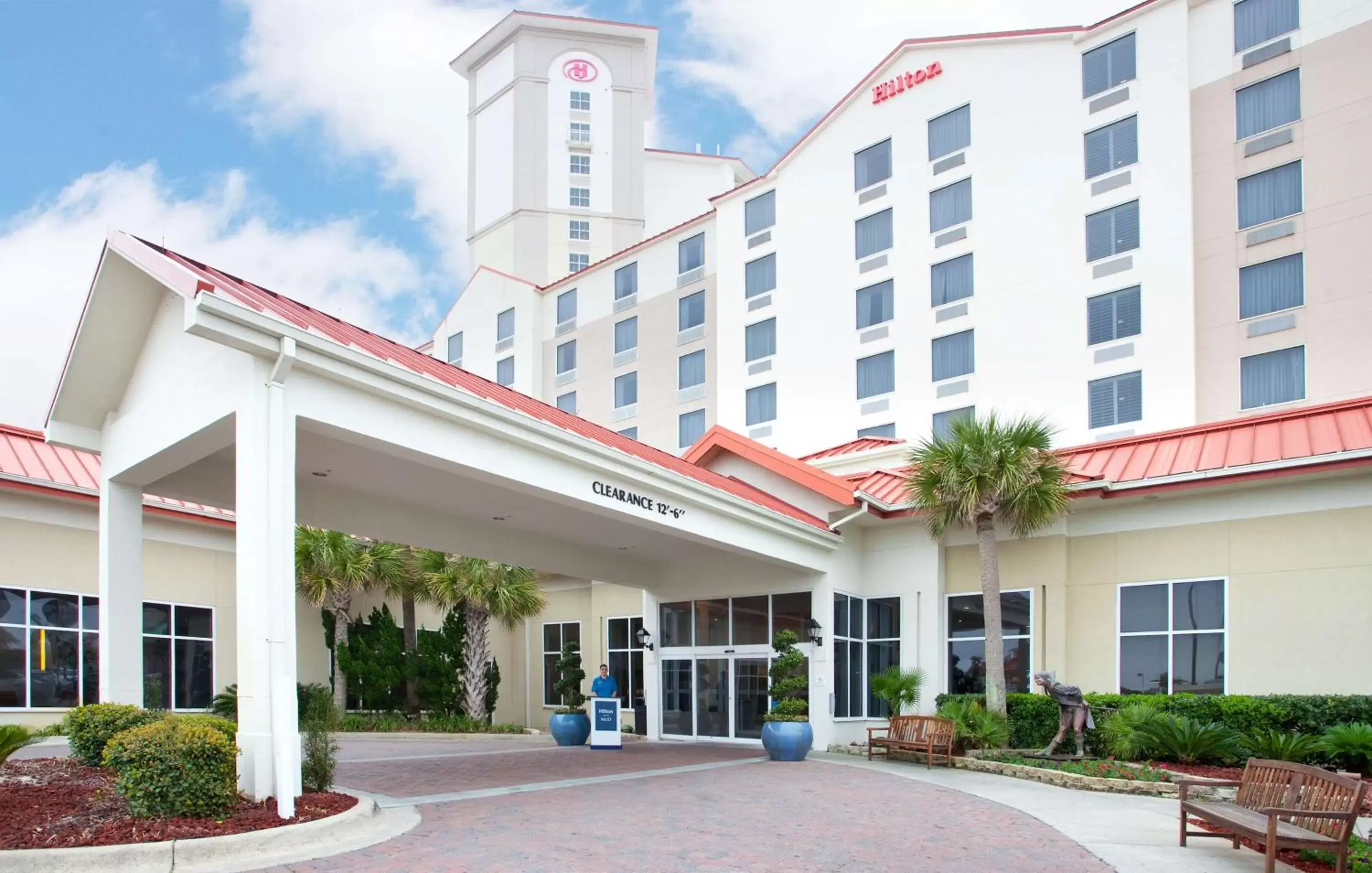 Property building in Hilton Pensacola Beach Property building in Hilton Pensacola Beach