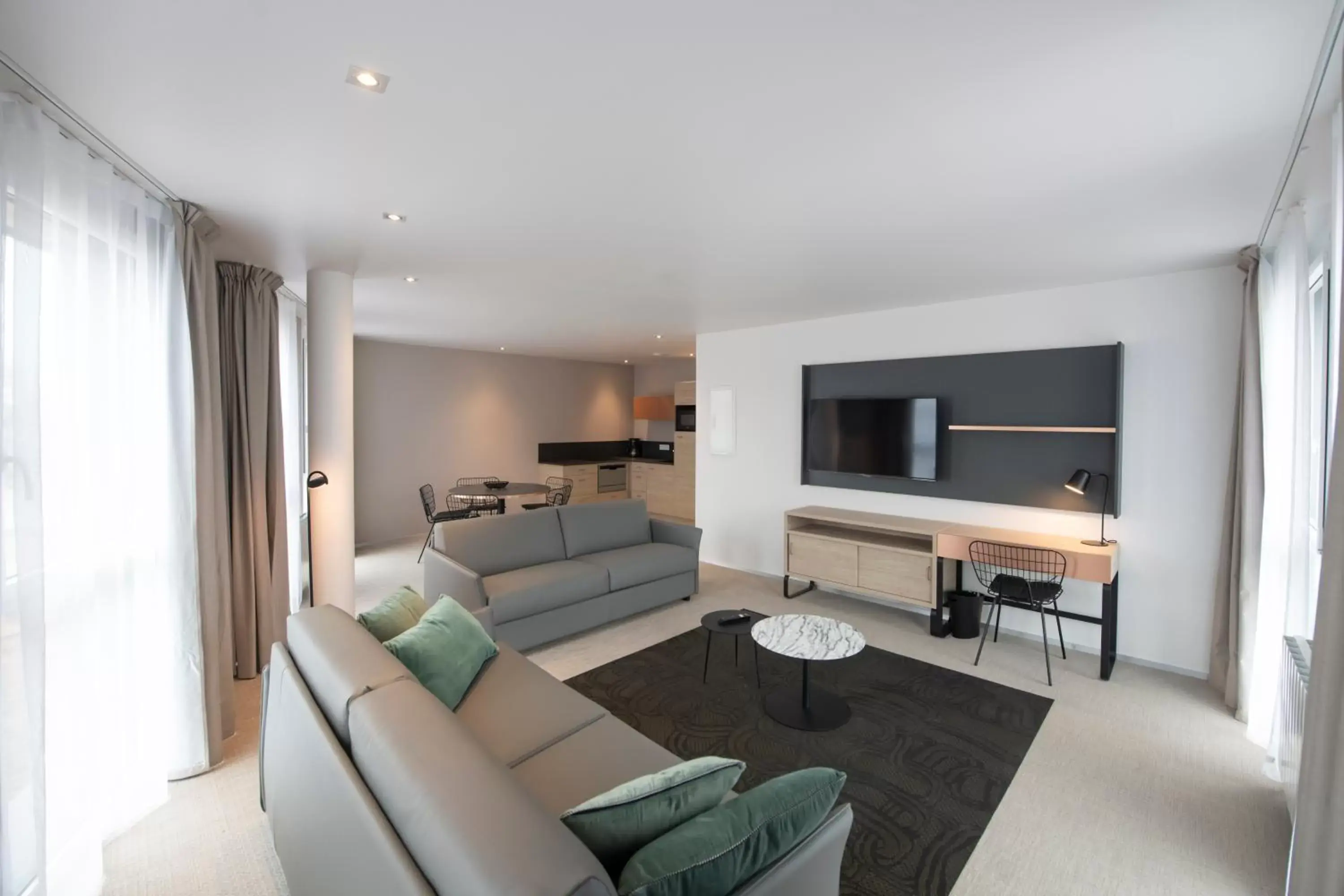 Living room, Seating Area in Aparthotel & Spa Adagio Vannes
