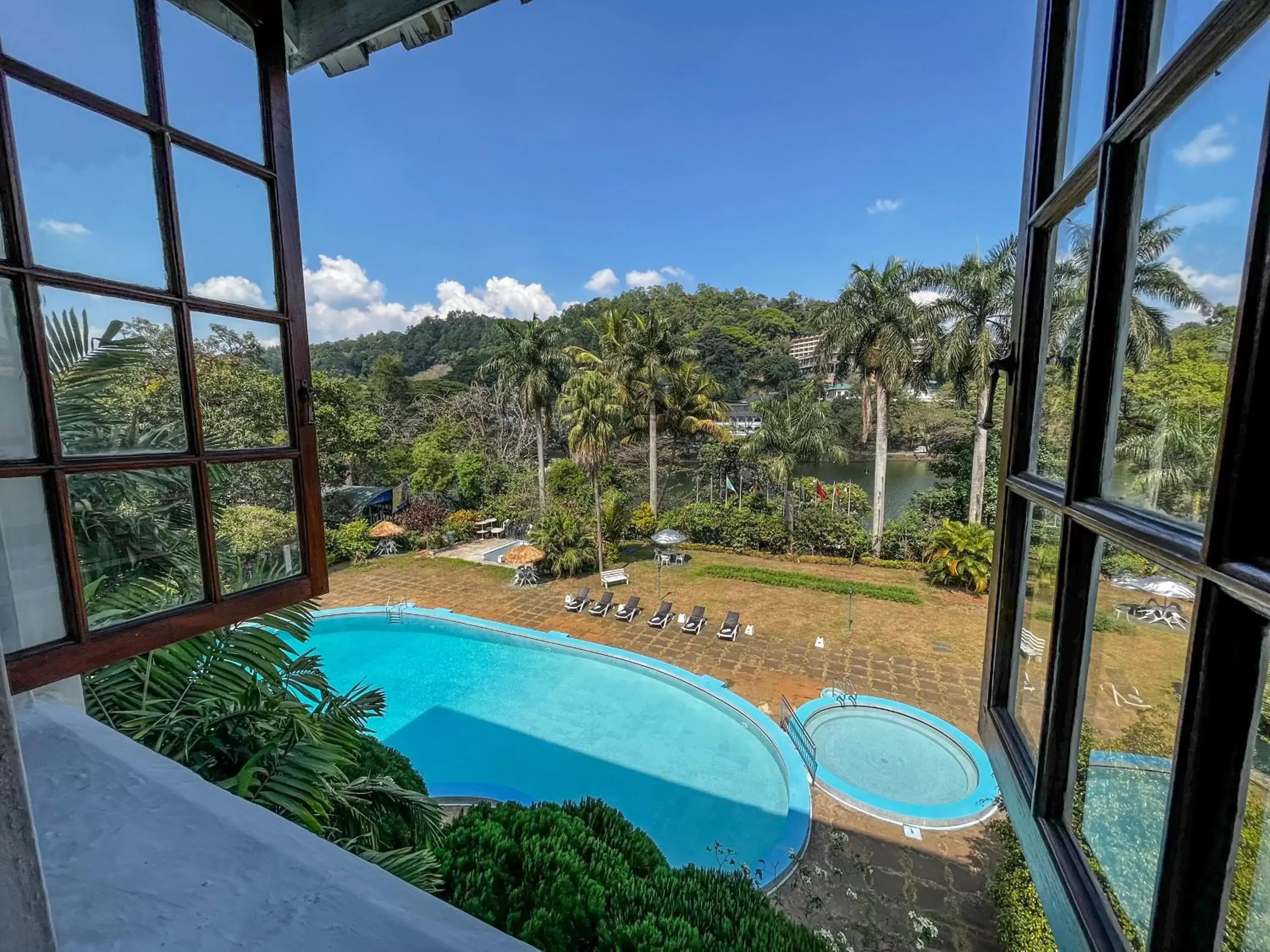 Pool View in Hotel Suisse