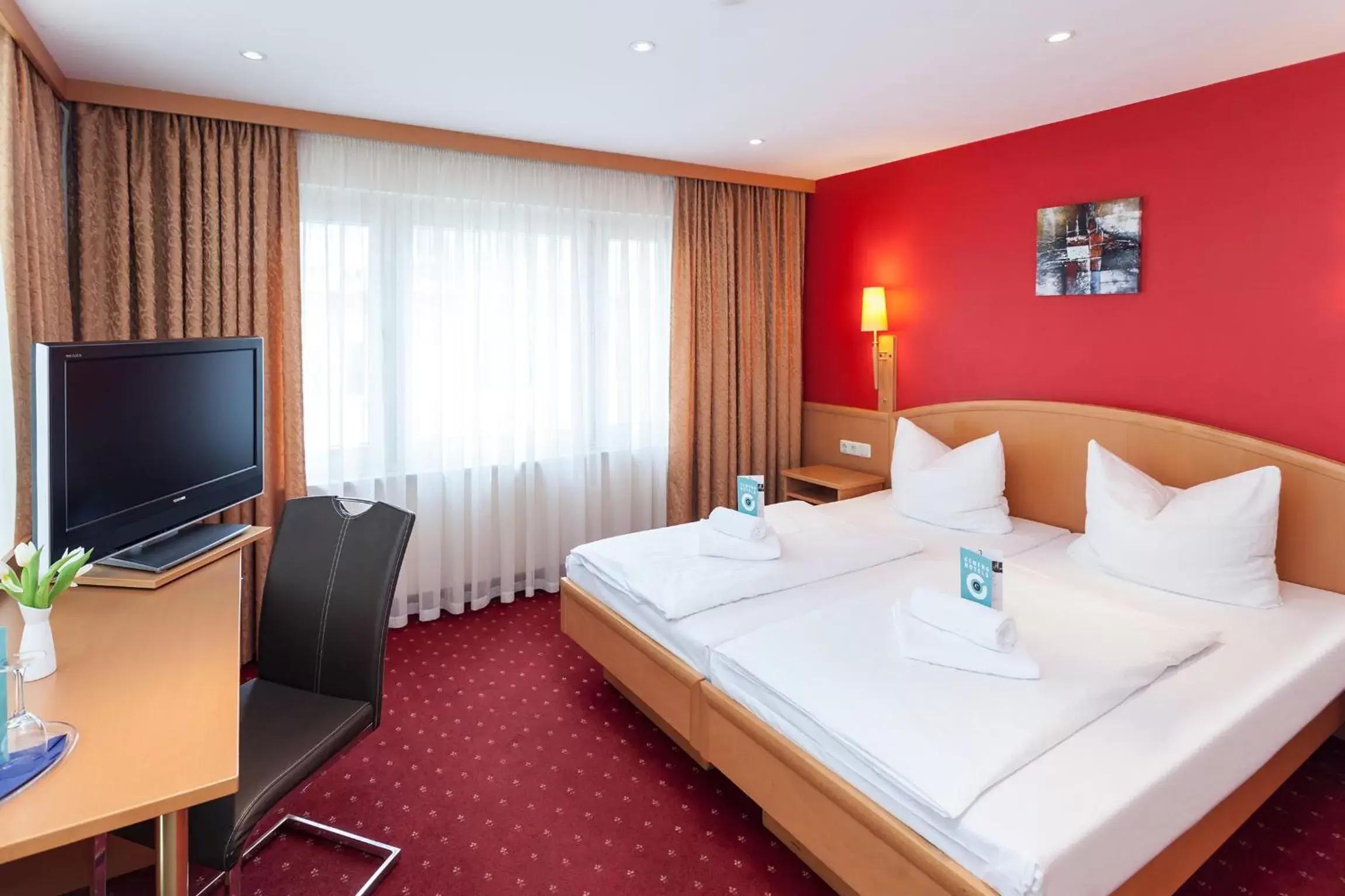 Photo of the whole room, Bed in Centro Hotel Mondial