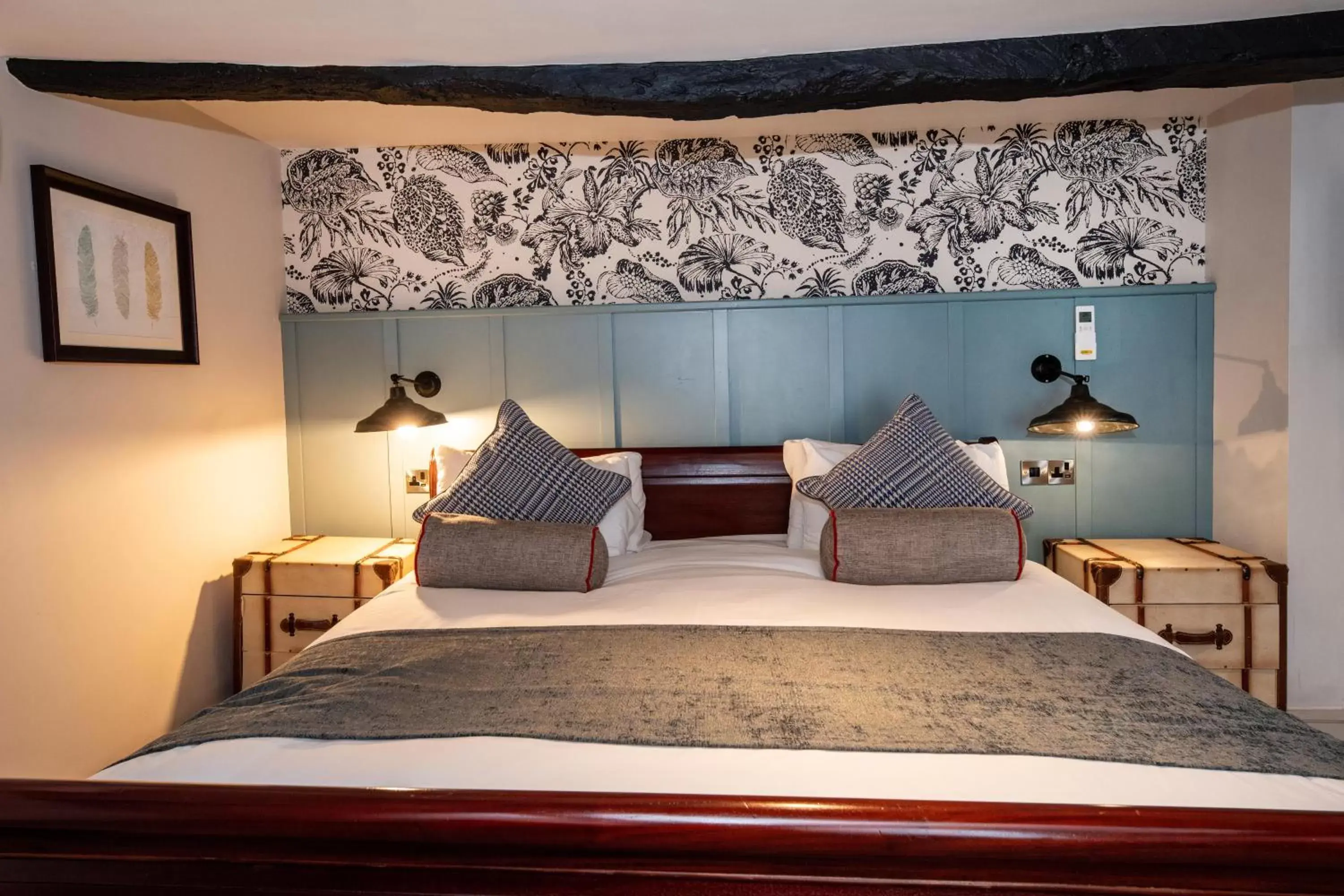 Bed in Greswolde Arms by Chef & Brewer Collection