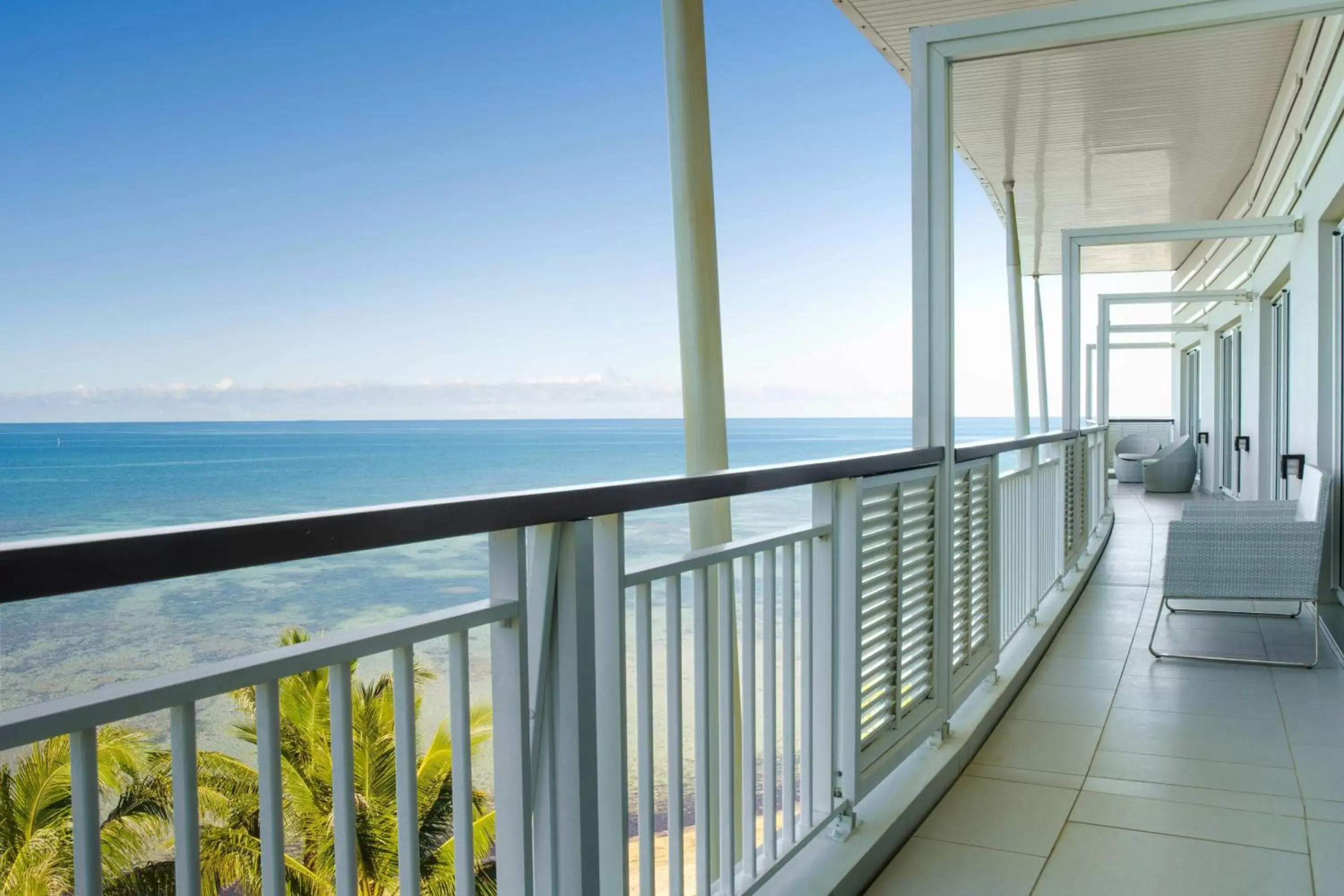 Photo of the whole room, Balcony/Terrace in Le Méridien Nouméa Resort & Spa