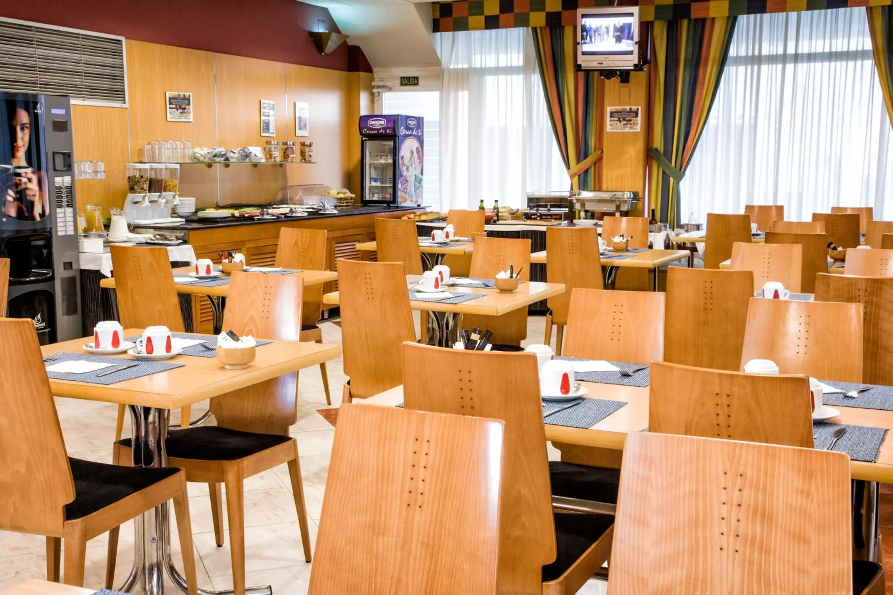 Restaurant/Places to Eat in Zenit Logroño