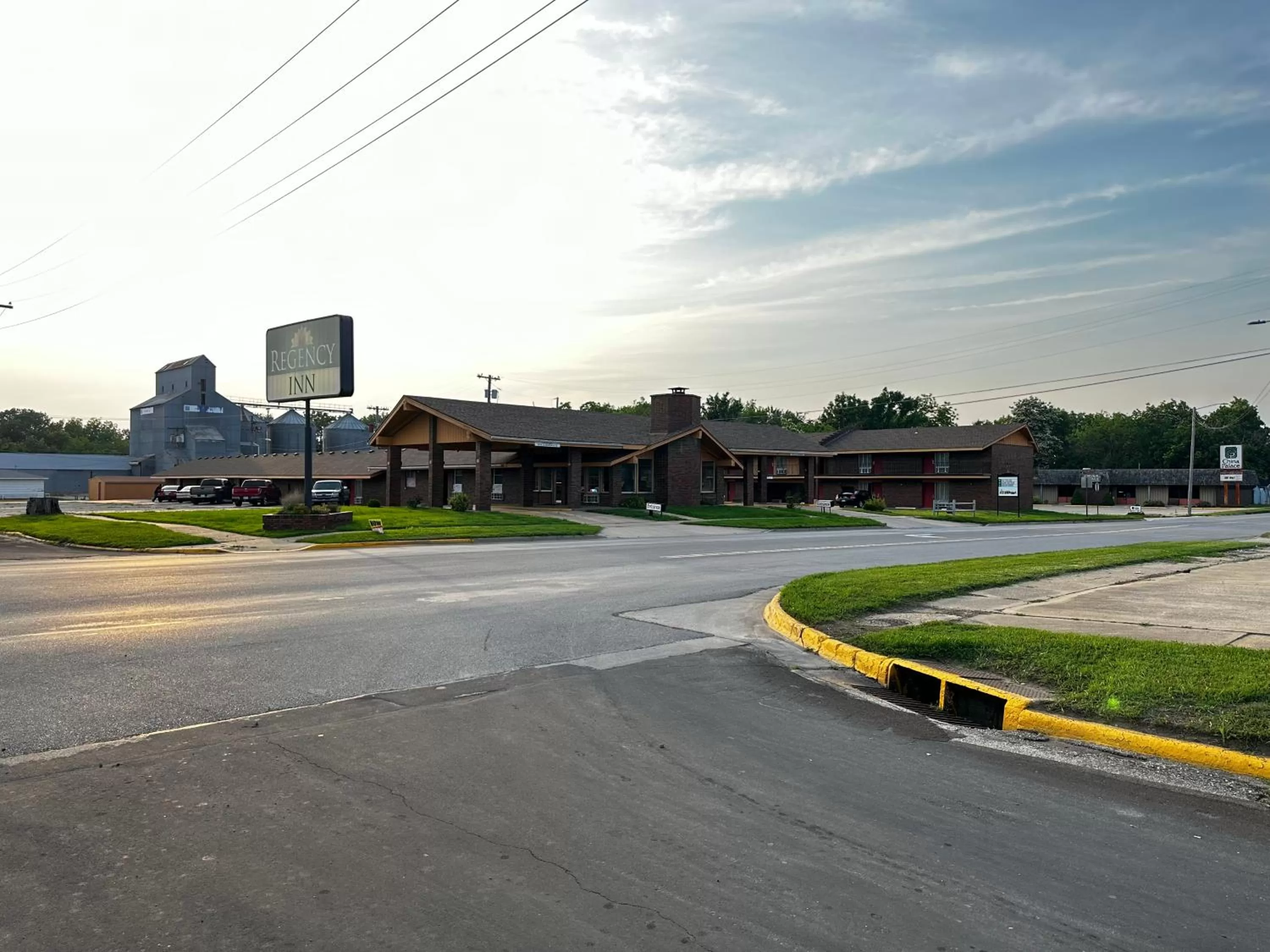 Property building in Regency Inn Iola